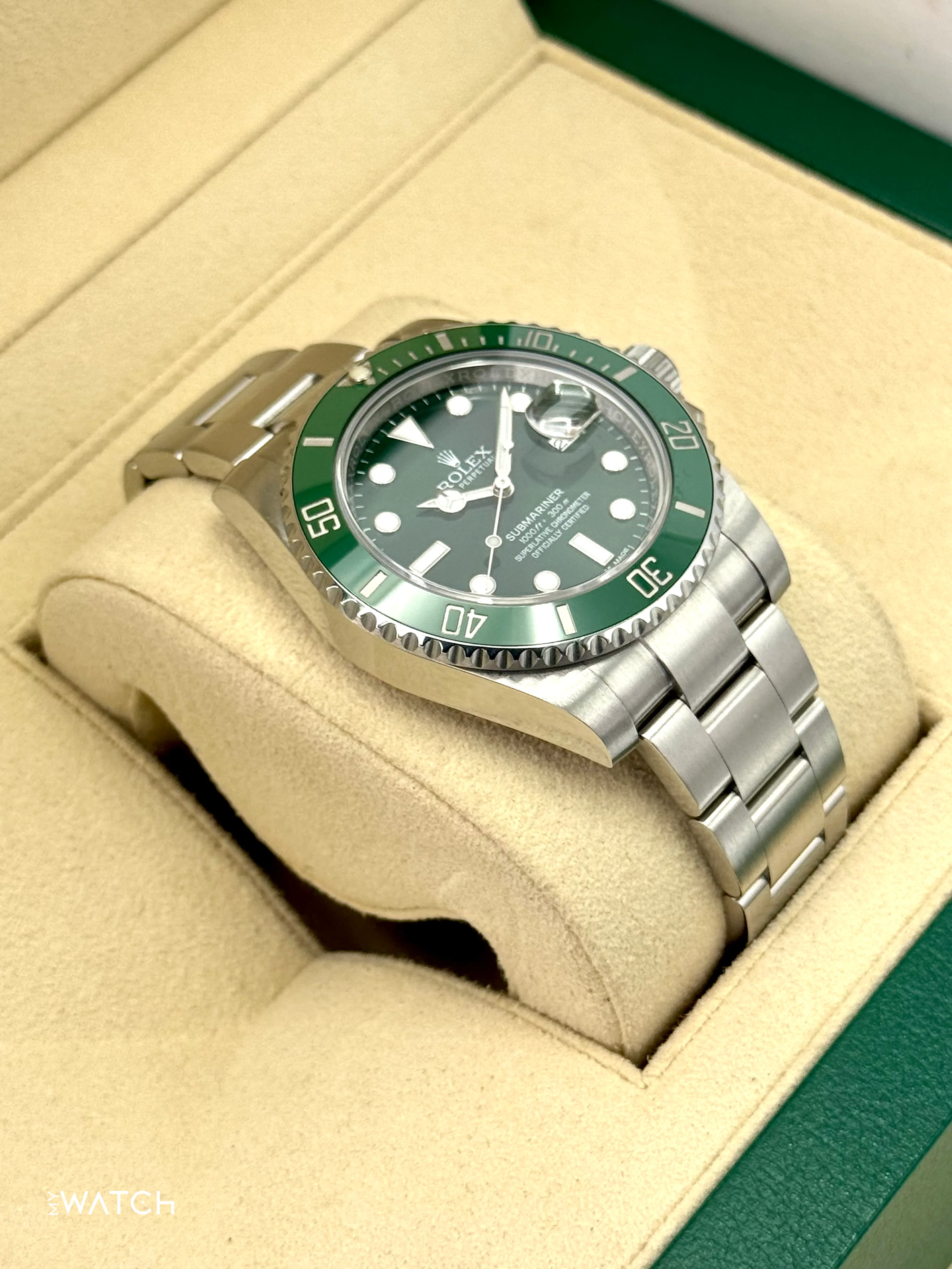 2016 Rolex Submariner “Hulk” 40mm 116610LV Green Dial - Image 6