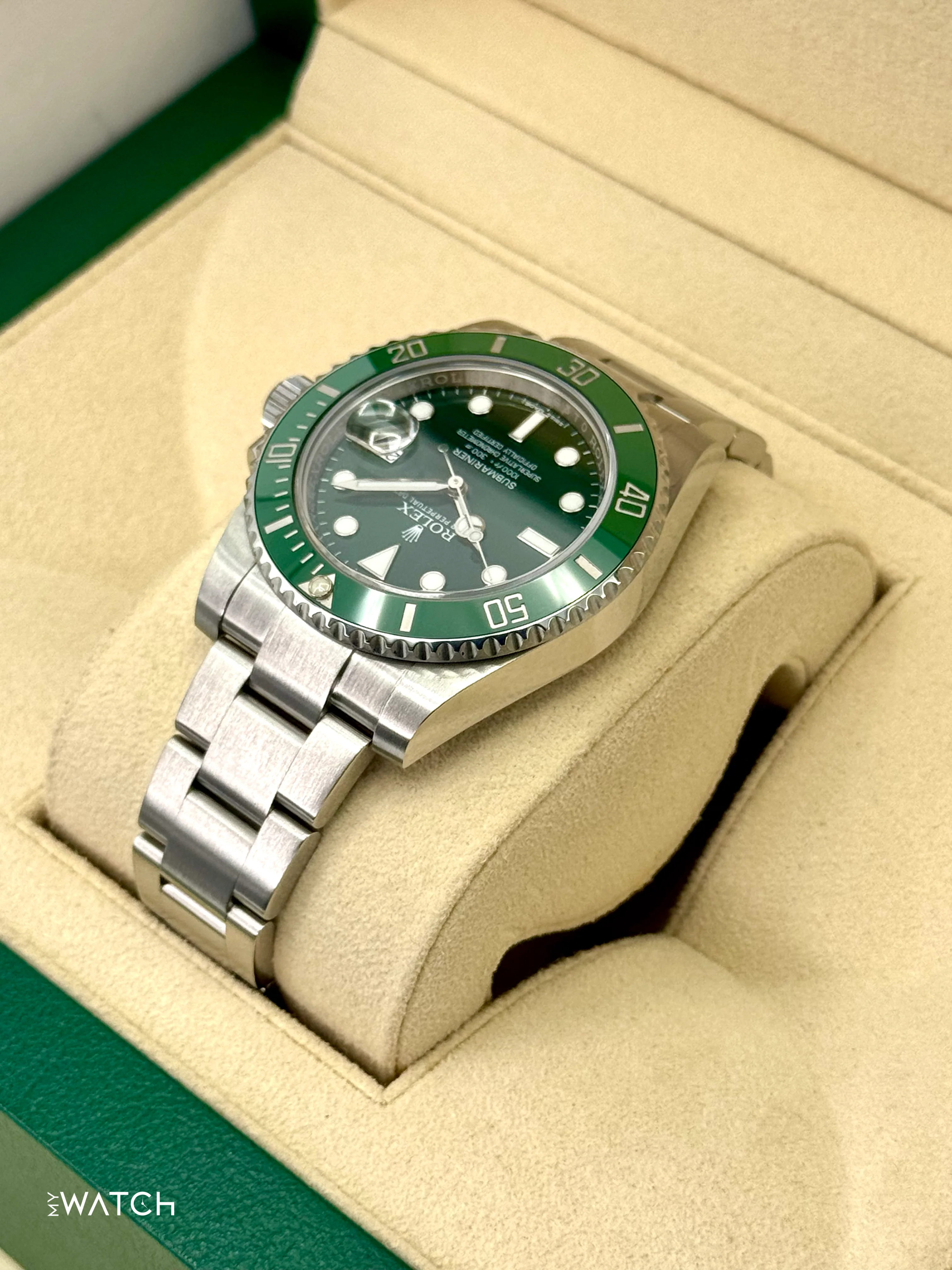 2016 Rolex Submariner “Hulk” 40mm 116610LV Green Dial - Image 7