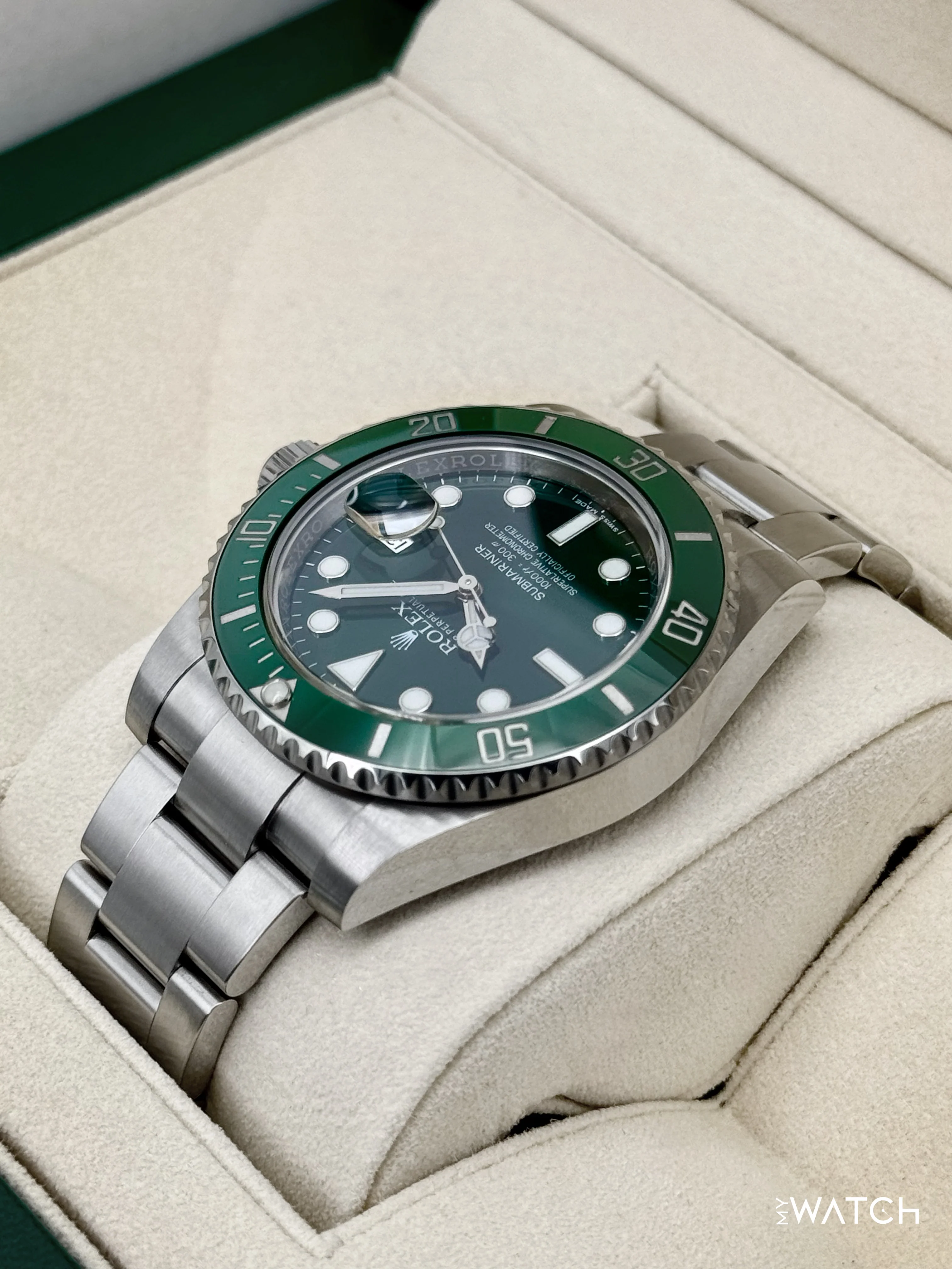 2016 Rolex Submariner “Hulk” 40mm 116610LV Green Dial - Image 7