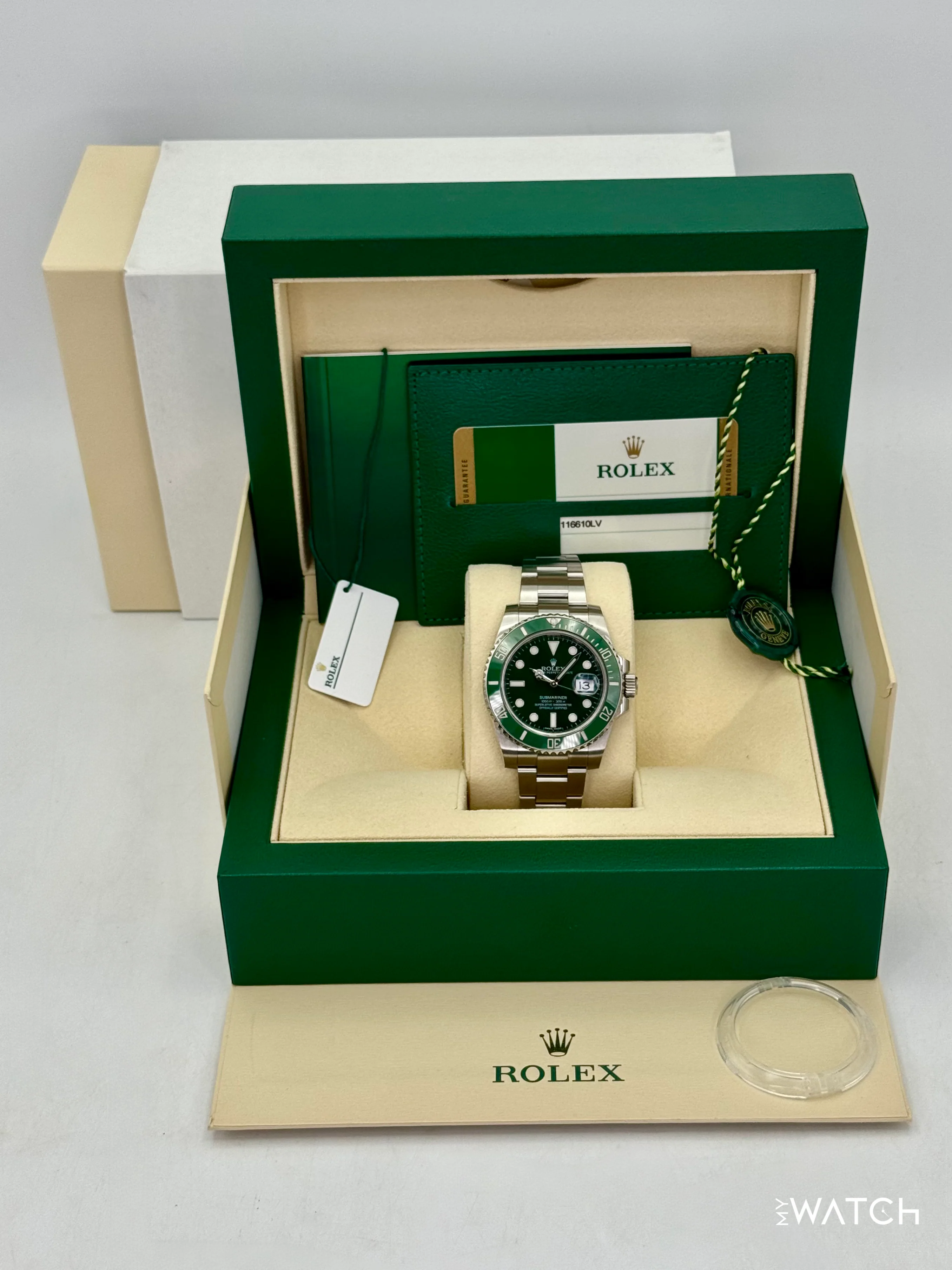 2016 Rolex Submariner “Hulk” 40mm 116610LV Green Dial - Image 9