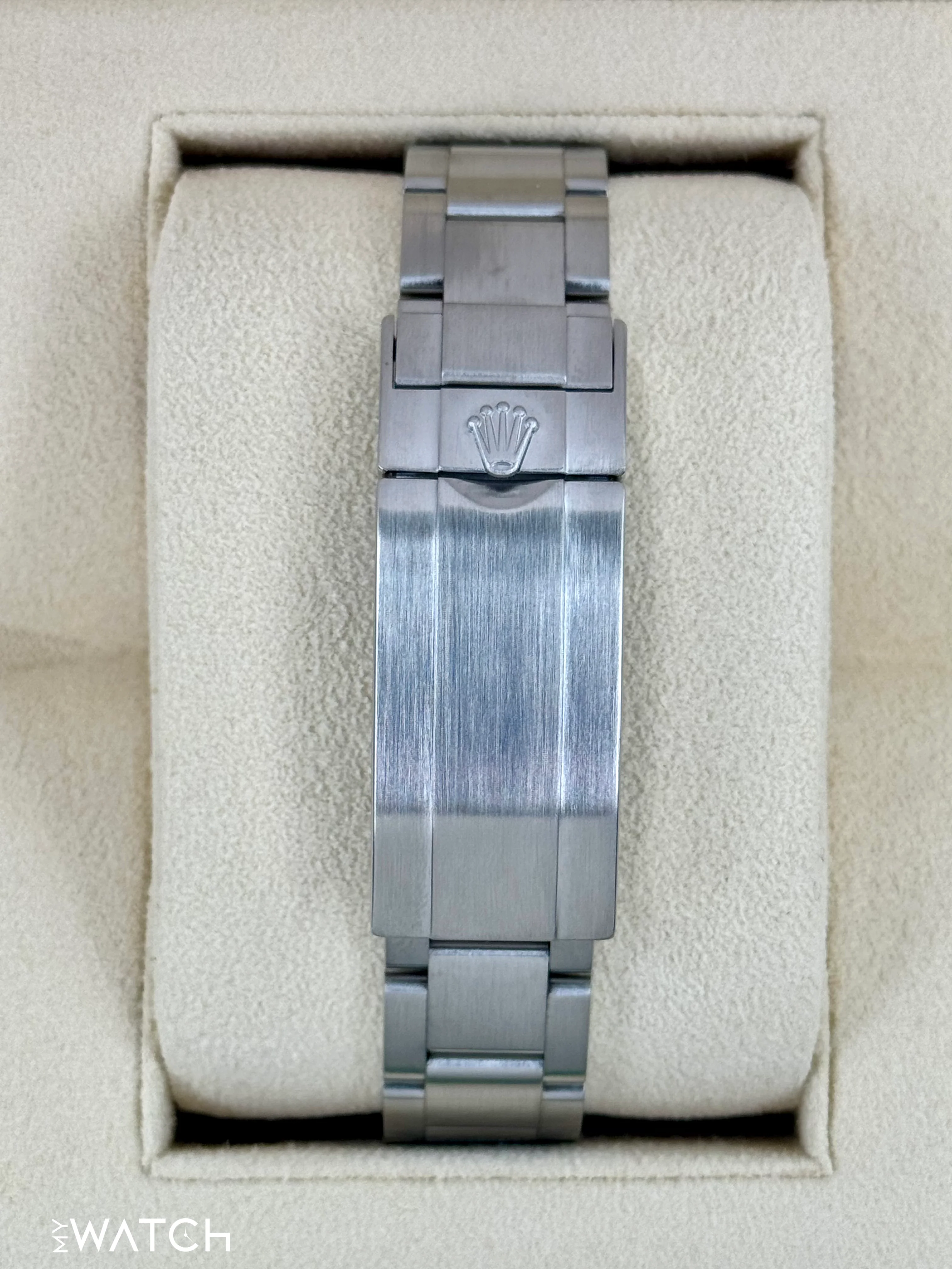 2016 Rolex Submariner “Hulk” 40mm 116610LV Green Dial - Image 2