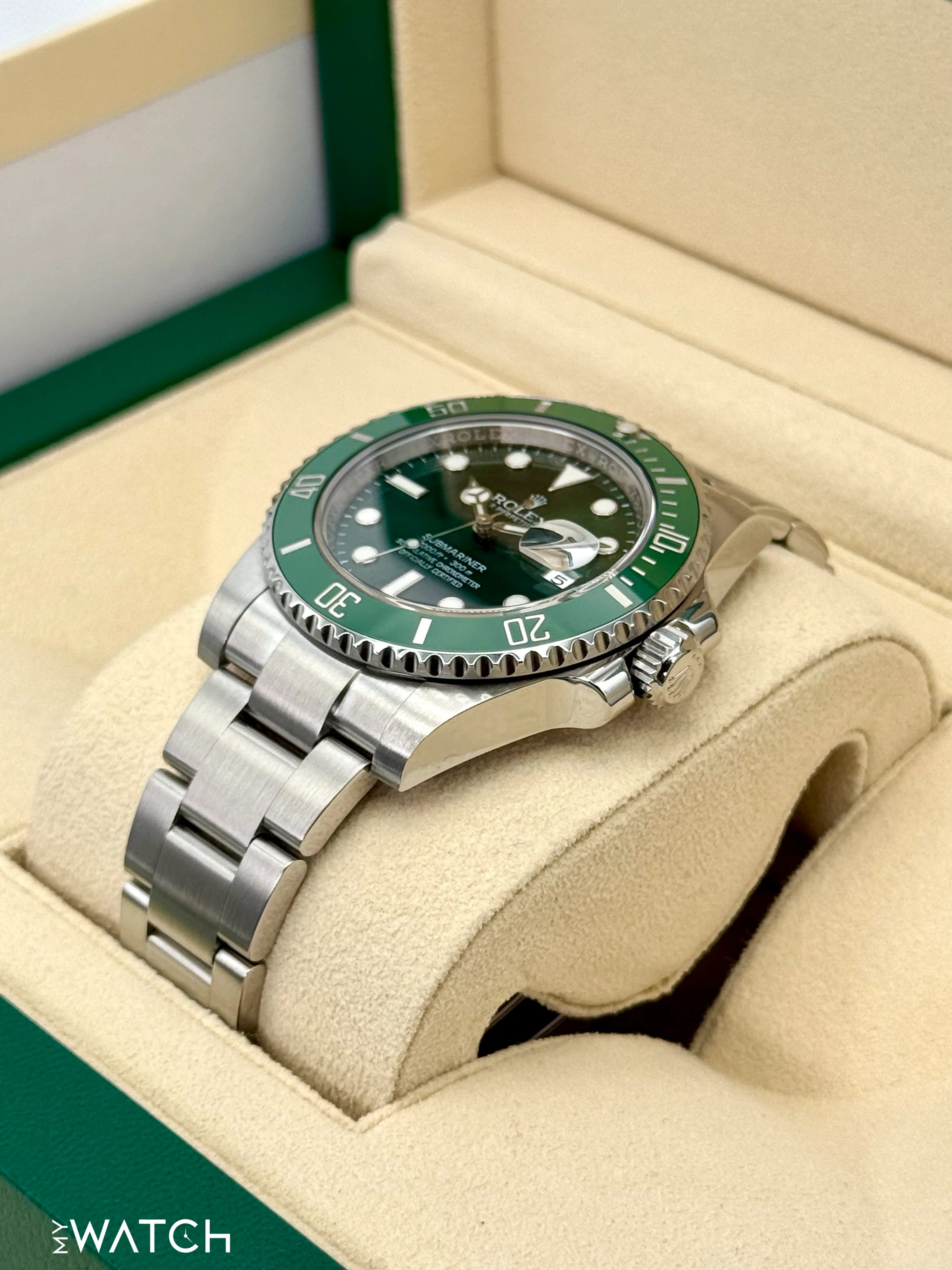 2016 Rolex Submariner “Hulk” 40mm 116610LV Green Dial - Image 5