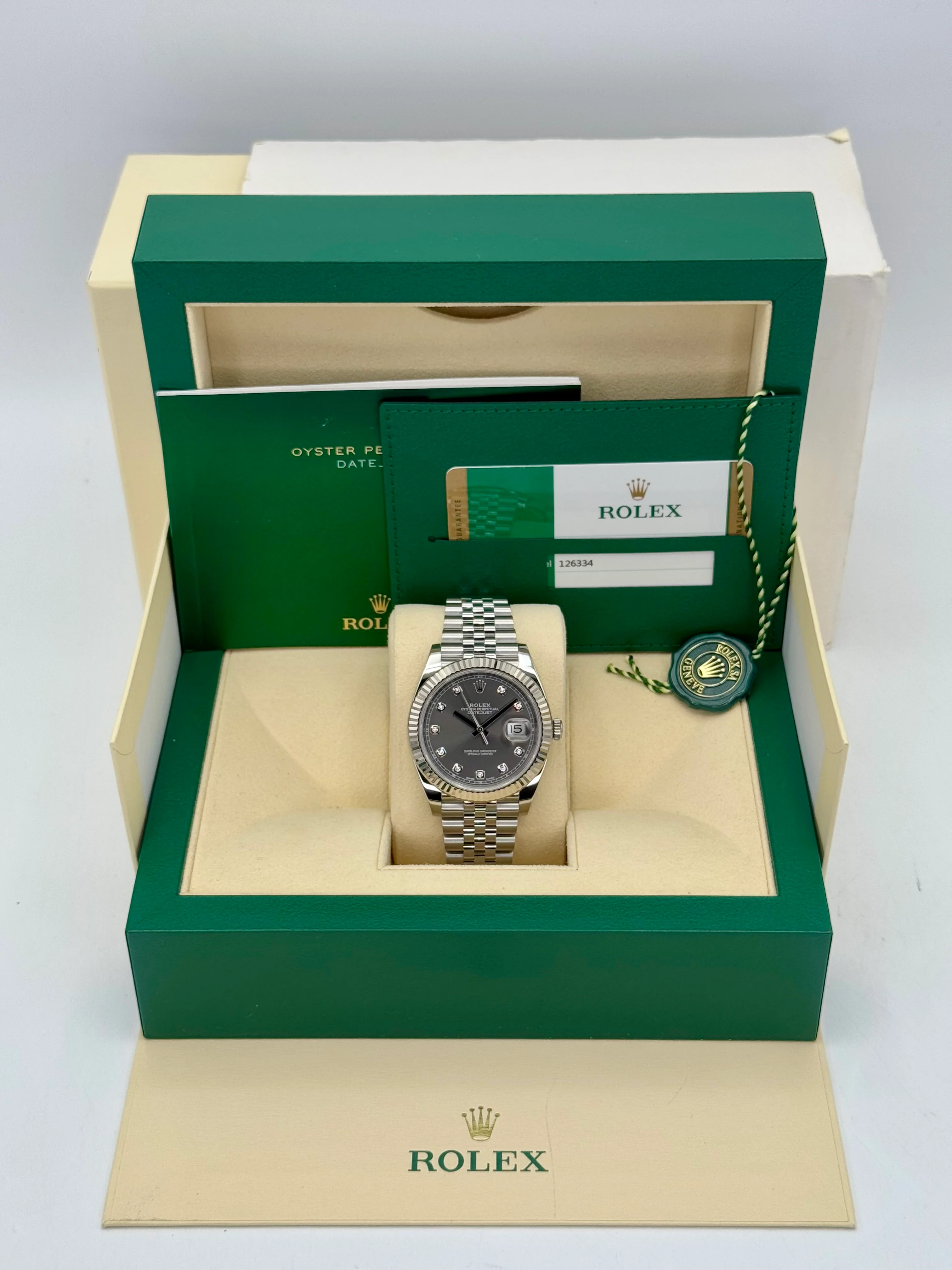 2017 Datejust 41mm 126334 Stainless Steel Jubilee Rhodium Diamond Dial - Image 12