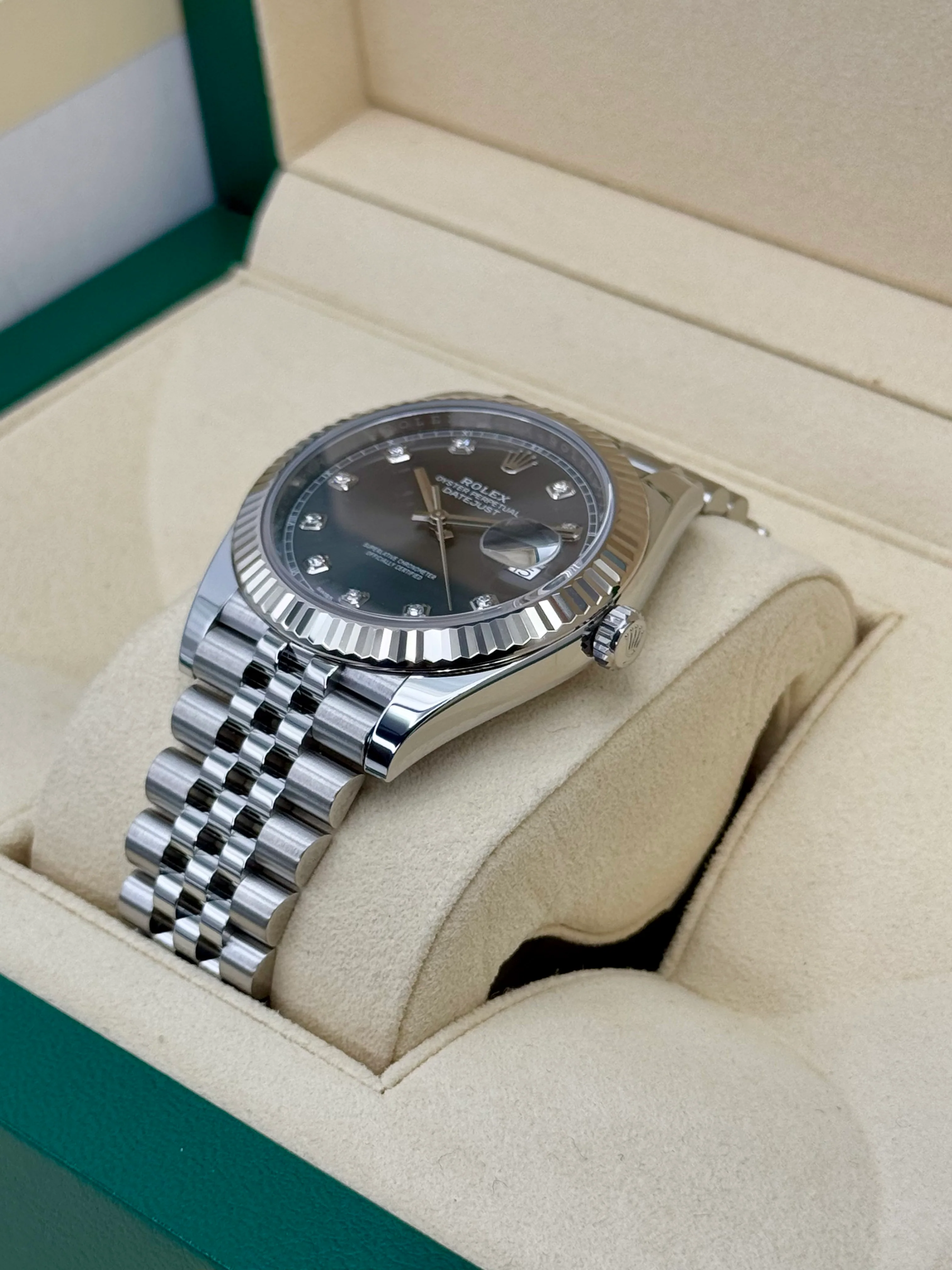 2017 Datejust 41mm 126334 Stainless Steel Jubilee Rhodium Diamond Dial - Image 5
