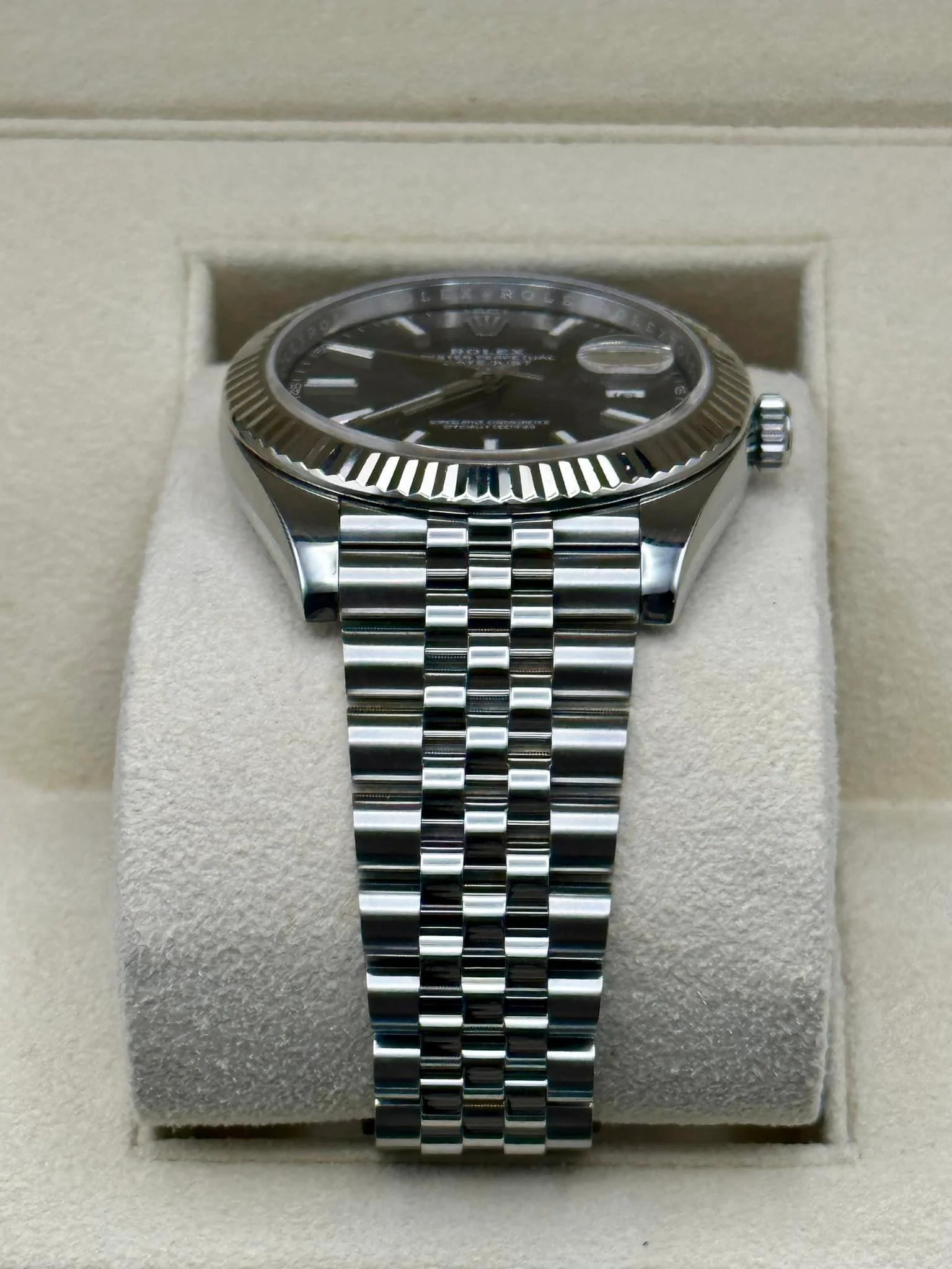 2017 Datejust 41mm 126334 Jubilee Rhodium Dial - Image 3