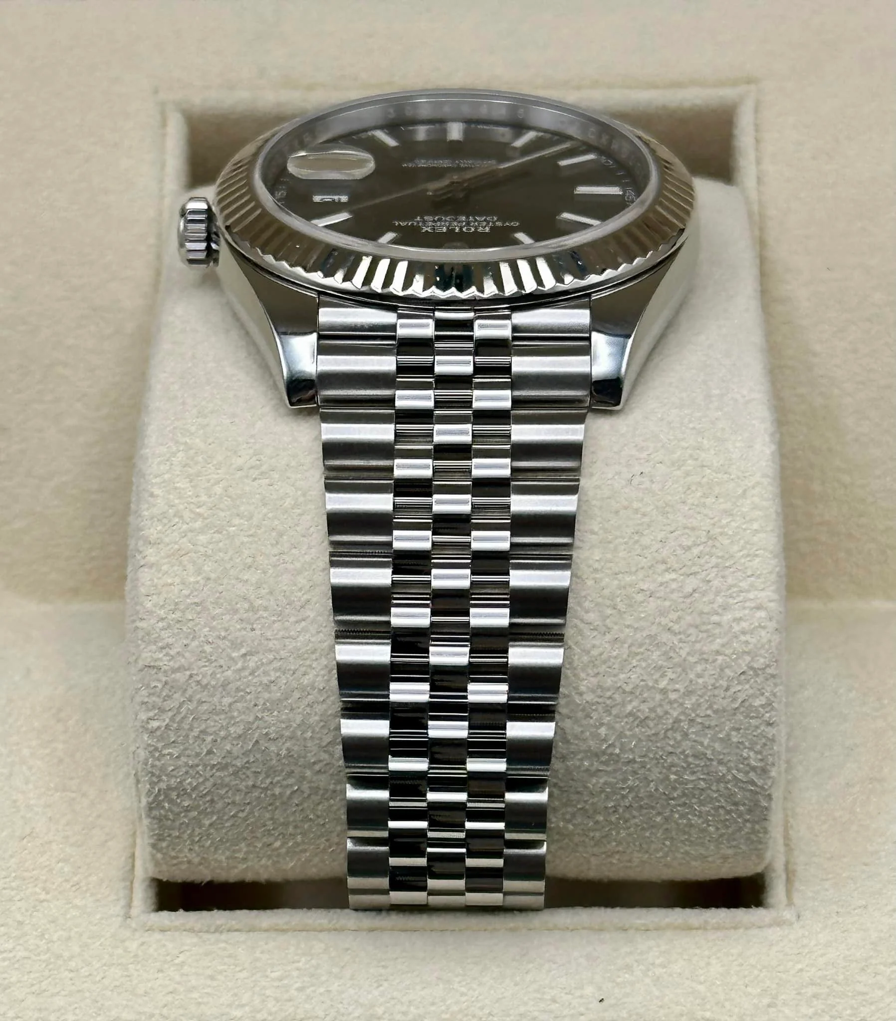 2017 Datejust 41mm 126334 Jubilee Rhodium Dial - Image 4