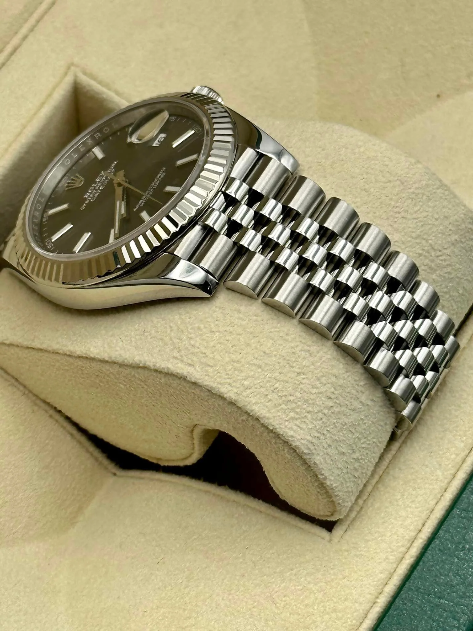 2017 Datejust 41mm 126334 Jubilee Rhodium Dial - Image 8