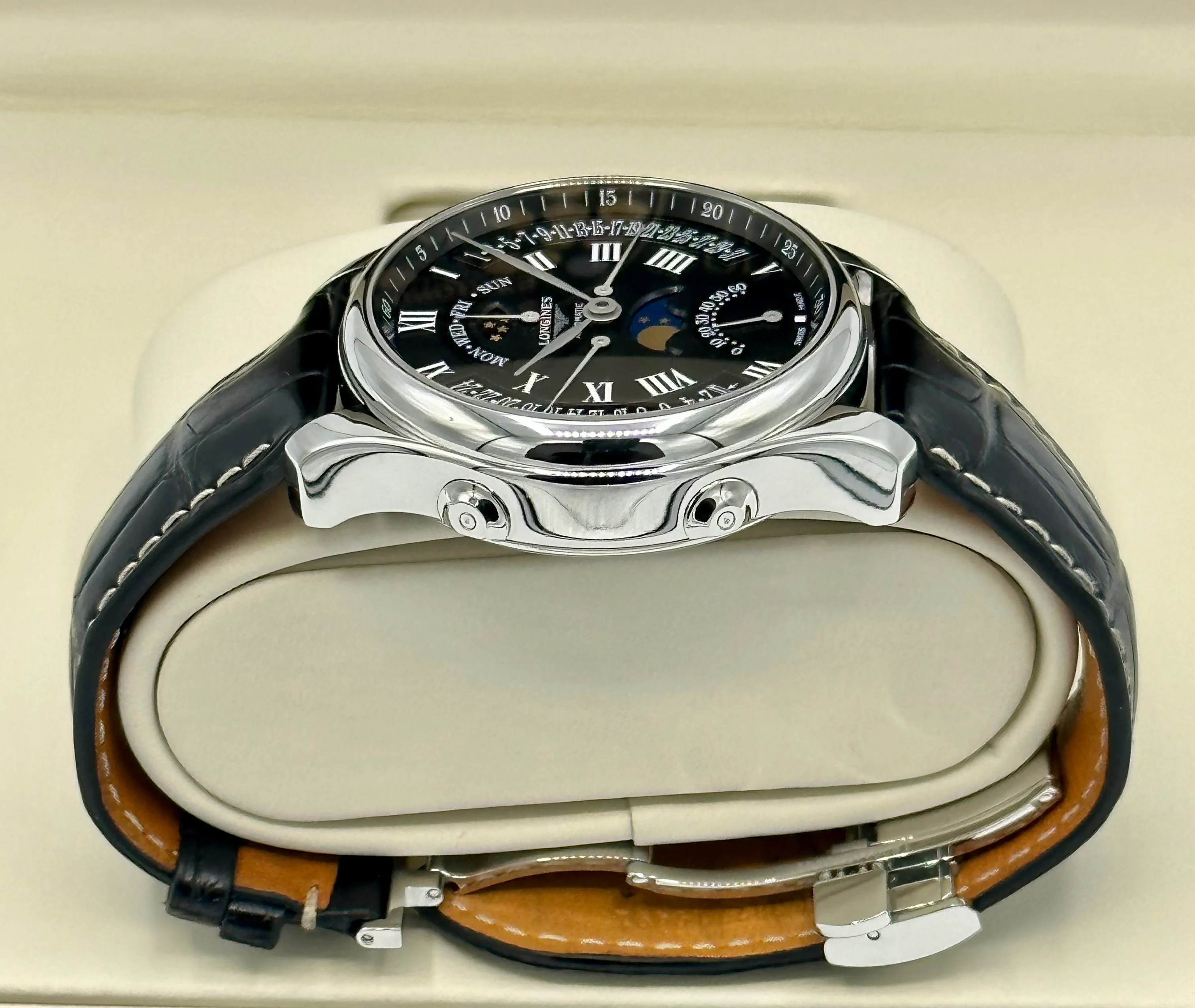 2017 Longines L2.739.4.51.6 Master Moonphase GMT - Image 10