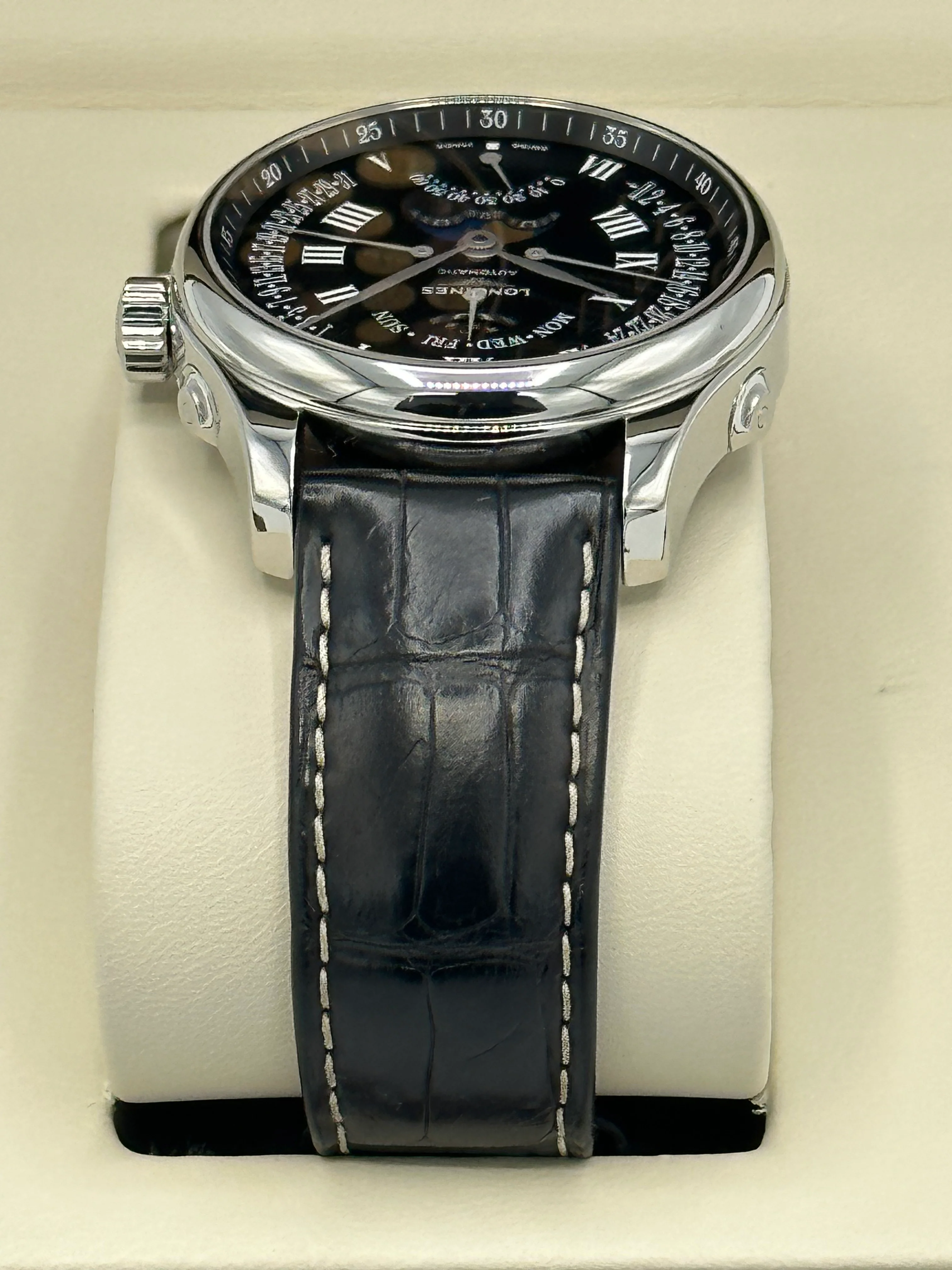 2017 Longines L2.739.4.51.6 Master Moonphase GMT - Image 4