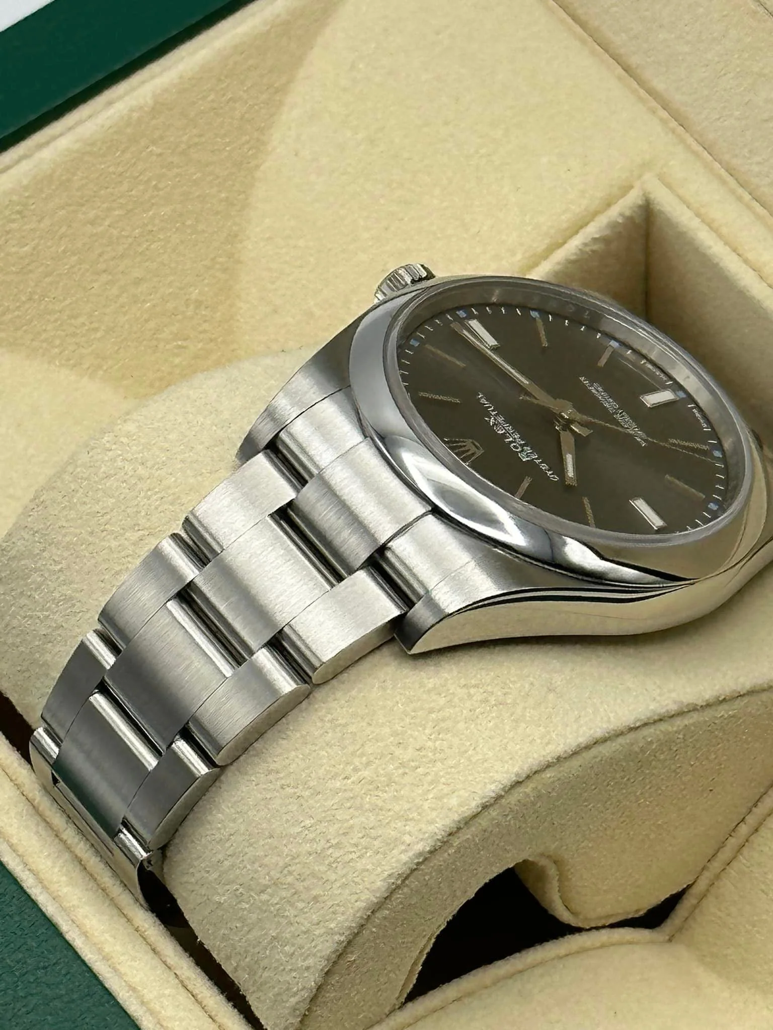 2017 Oyster Perpetual 39mm 114300 Grey Dial - Image 5
