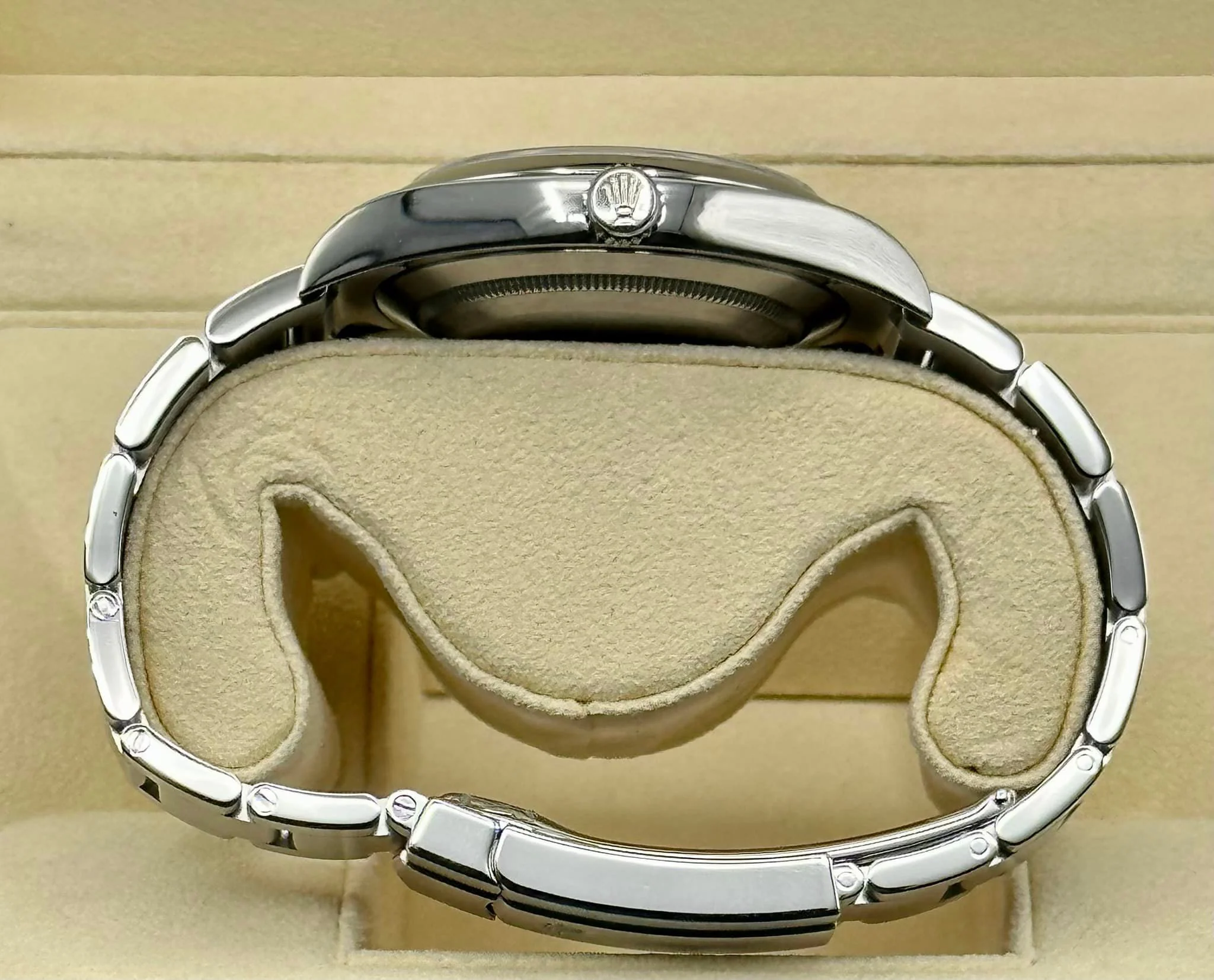 2017 Oyster Perpetual 39mm 114300 Grey Dial - Image 9