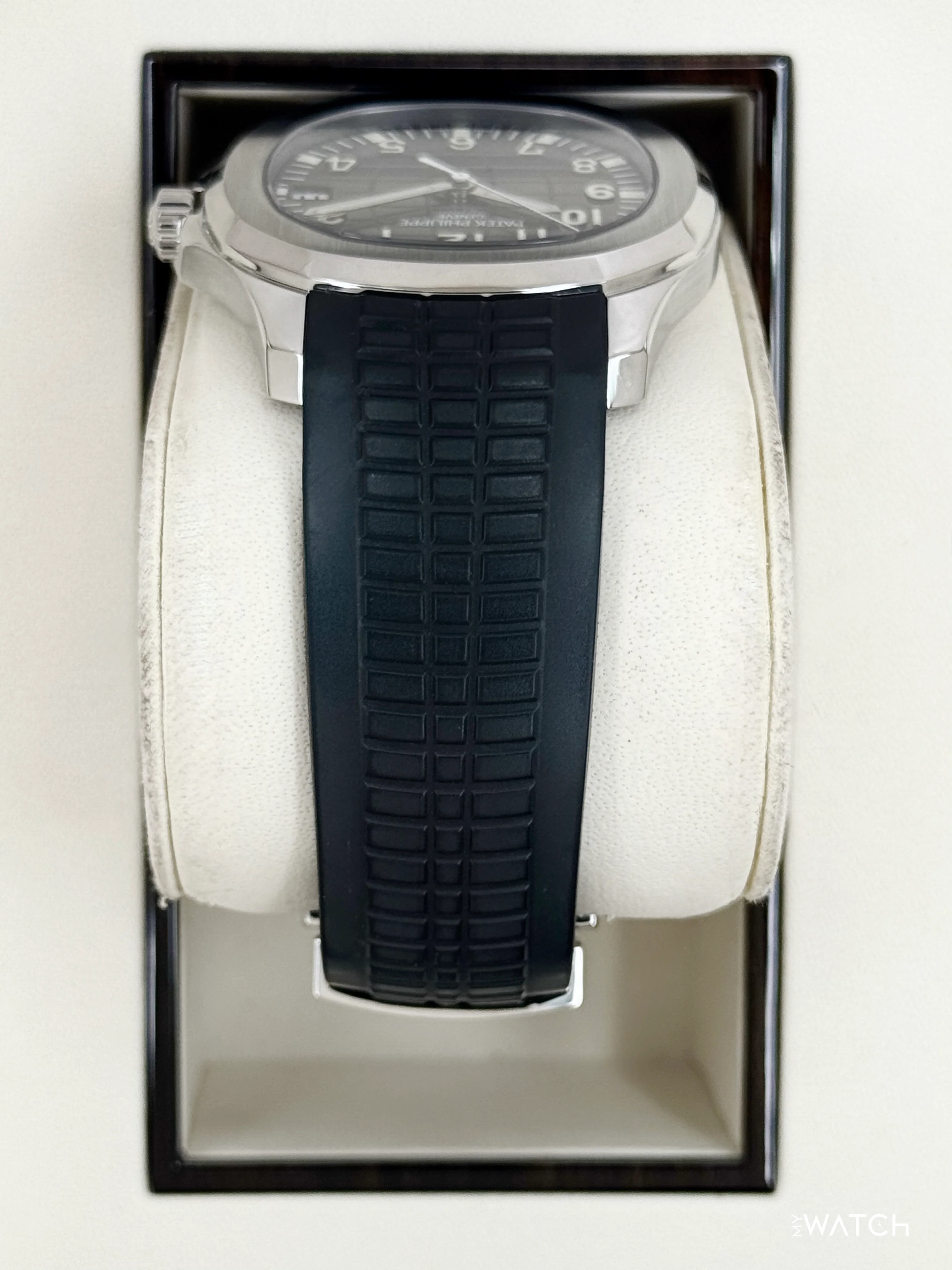 2017 Patek Philippe Aquanaut 40.8mm 5167A-001 Stainless Steel Gray Dial - Image 4