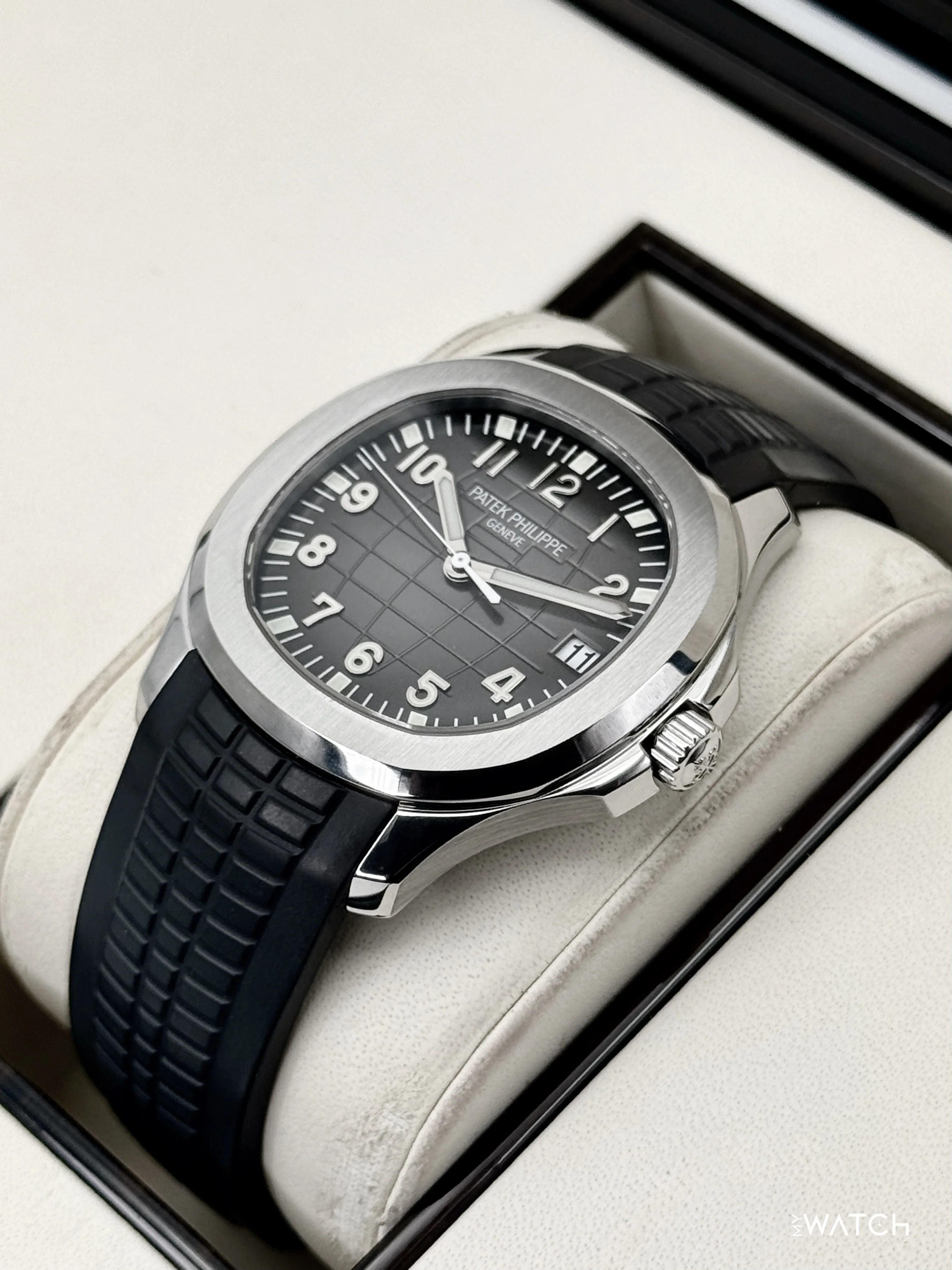 2017 Patek Philippe Aquanaut 40.8mm 5167A-001 Stainless Steel Gray Dial - Image 5