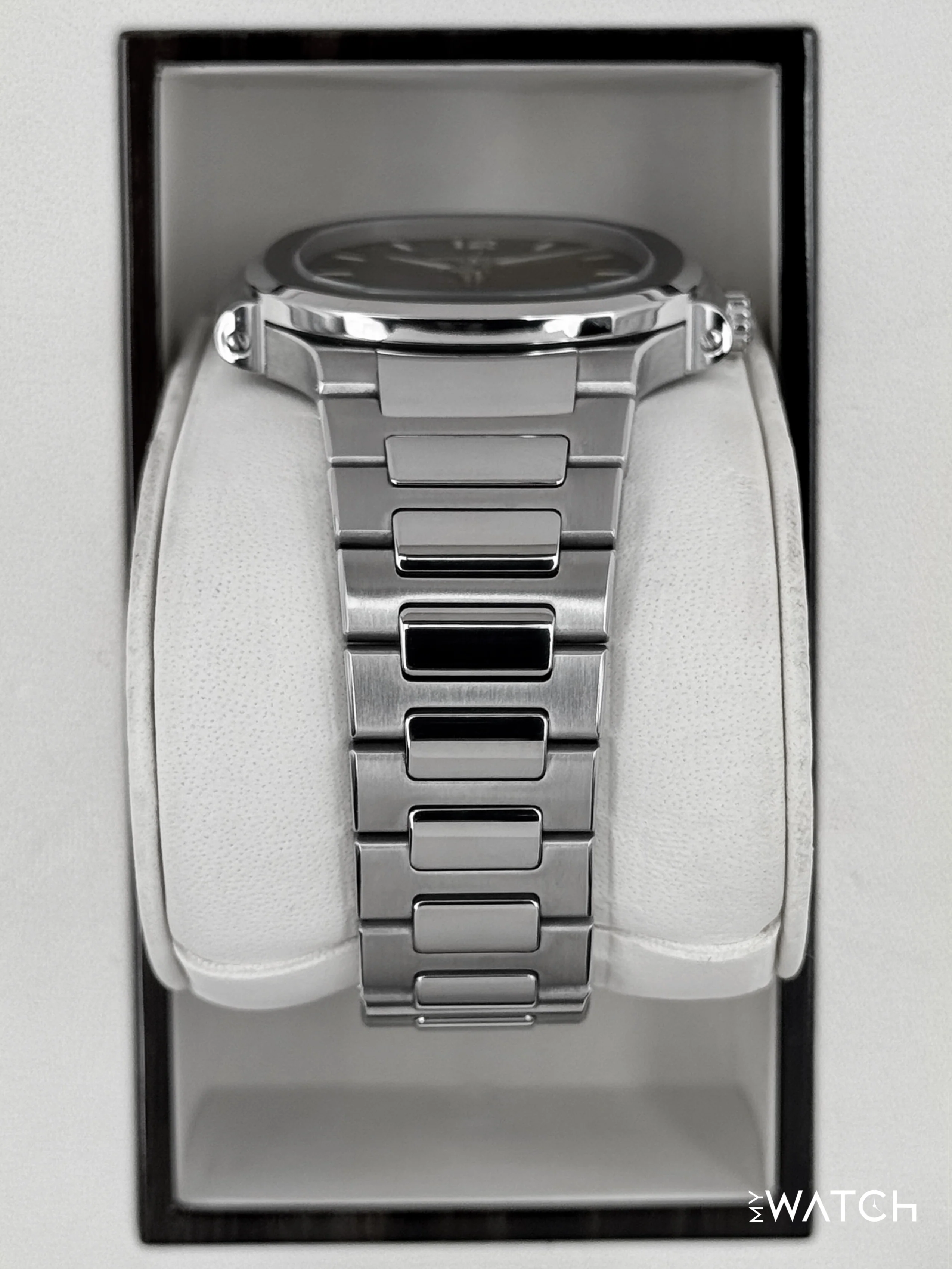 2017 Patek Philippe Nautilus 35.2mm 7118/1A-001 Stainless Steel Blue Dial - Image 3