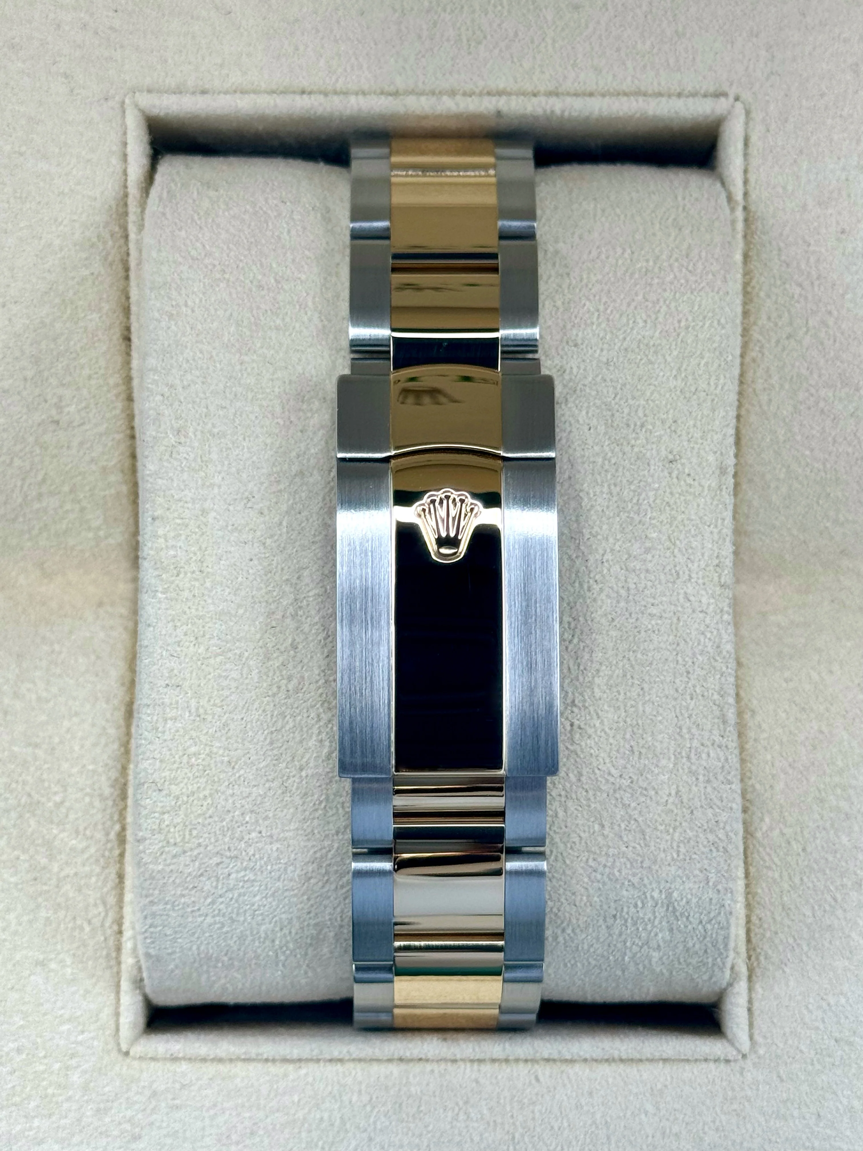 2017 Rolex Datejust 41mm 126333 Two-Tone Oyster Champagne Dial - Image 2