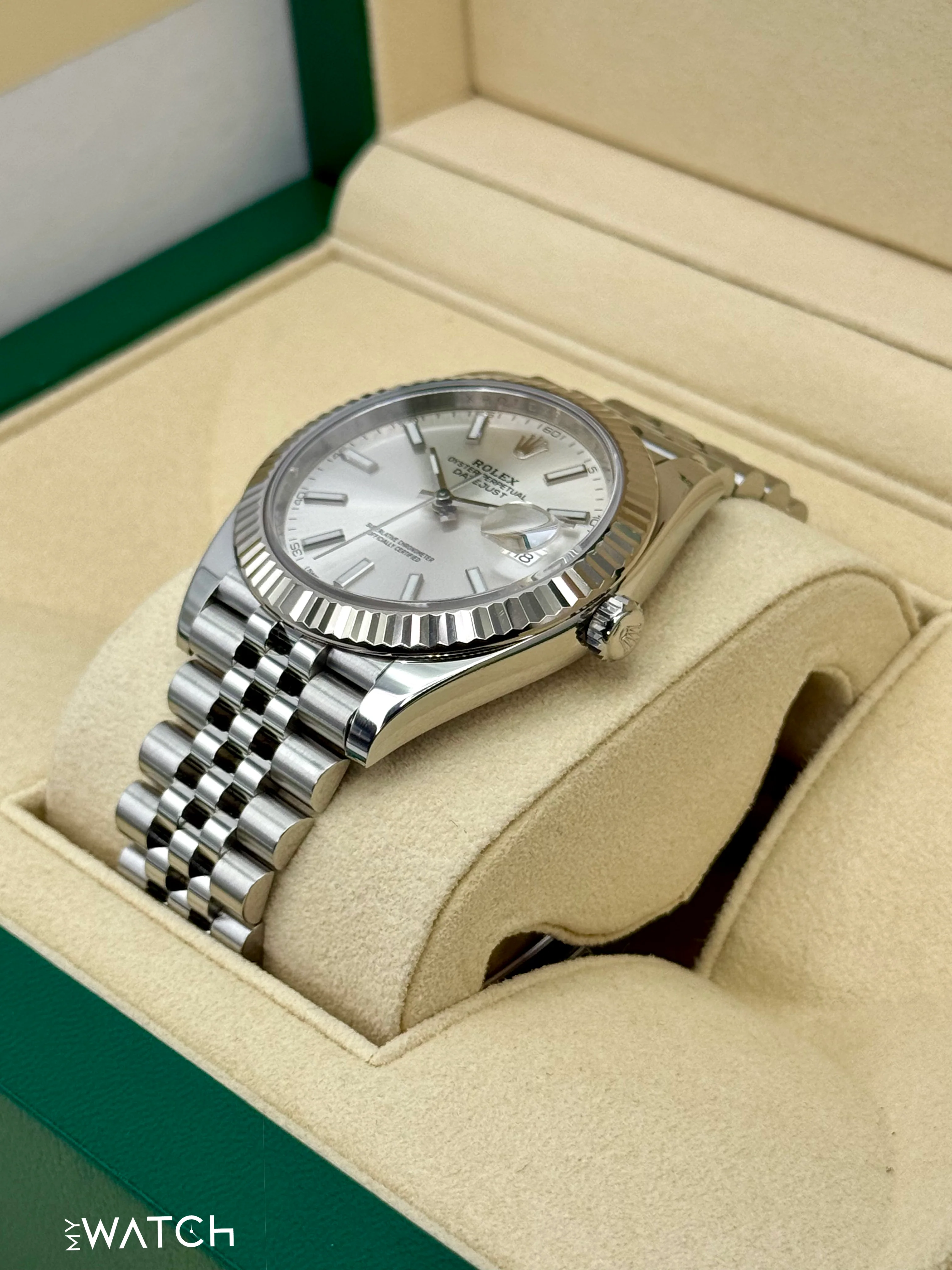 2017 Rolex Datejust 41mm 126334 Stainless Steel Jubilee Silver Dial - Image 5