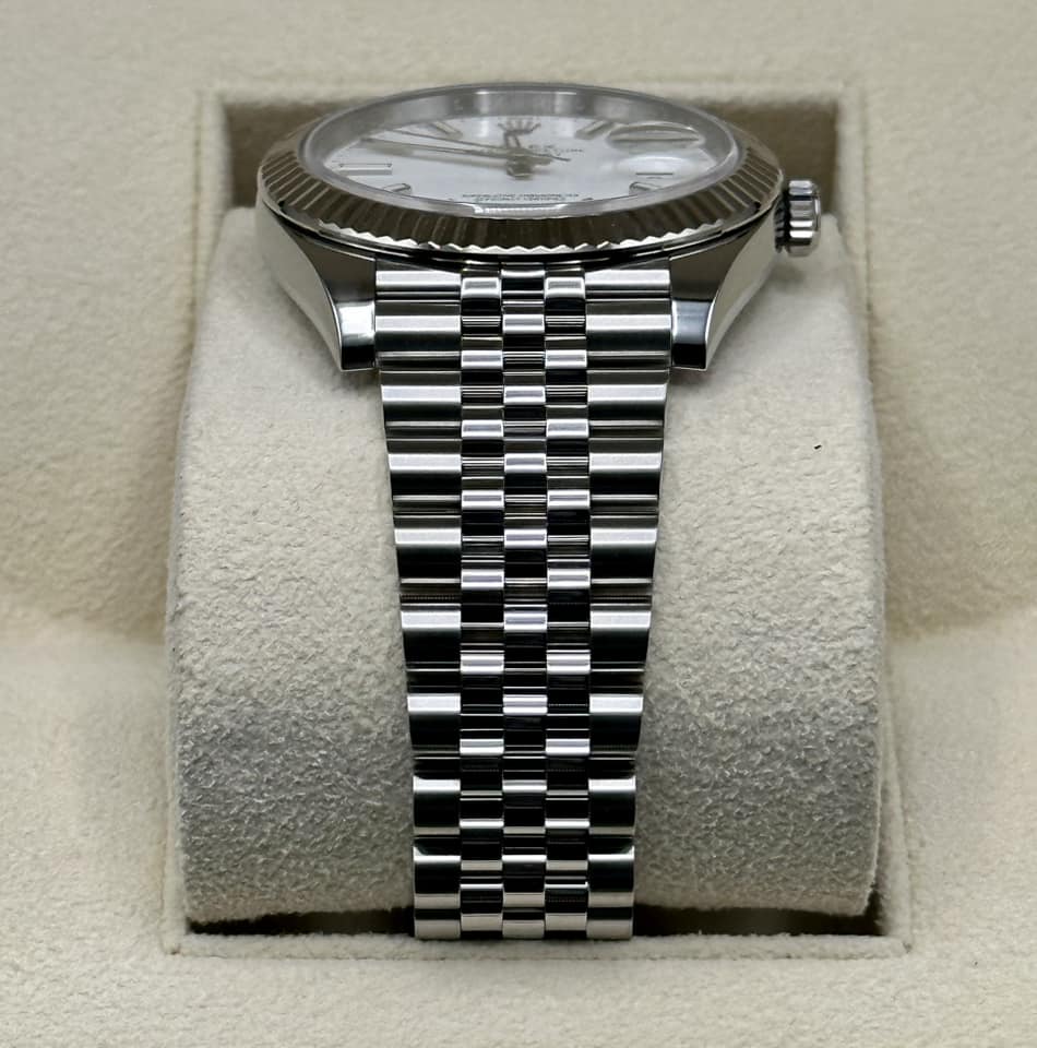2017 Rolex Datejust 41mm 126334 Jubilee White Stick Dial - Image 3