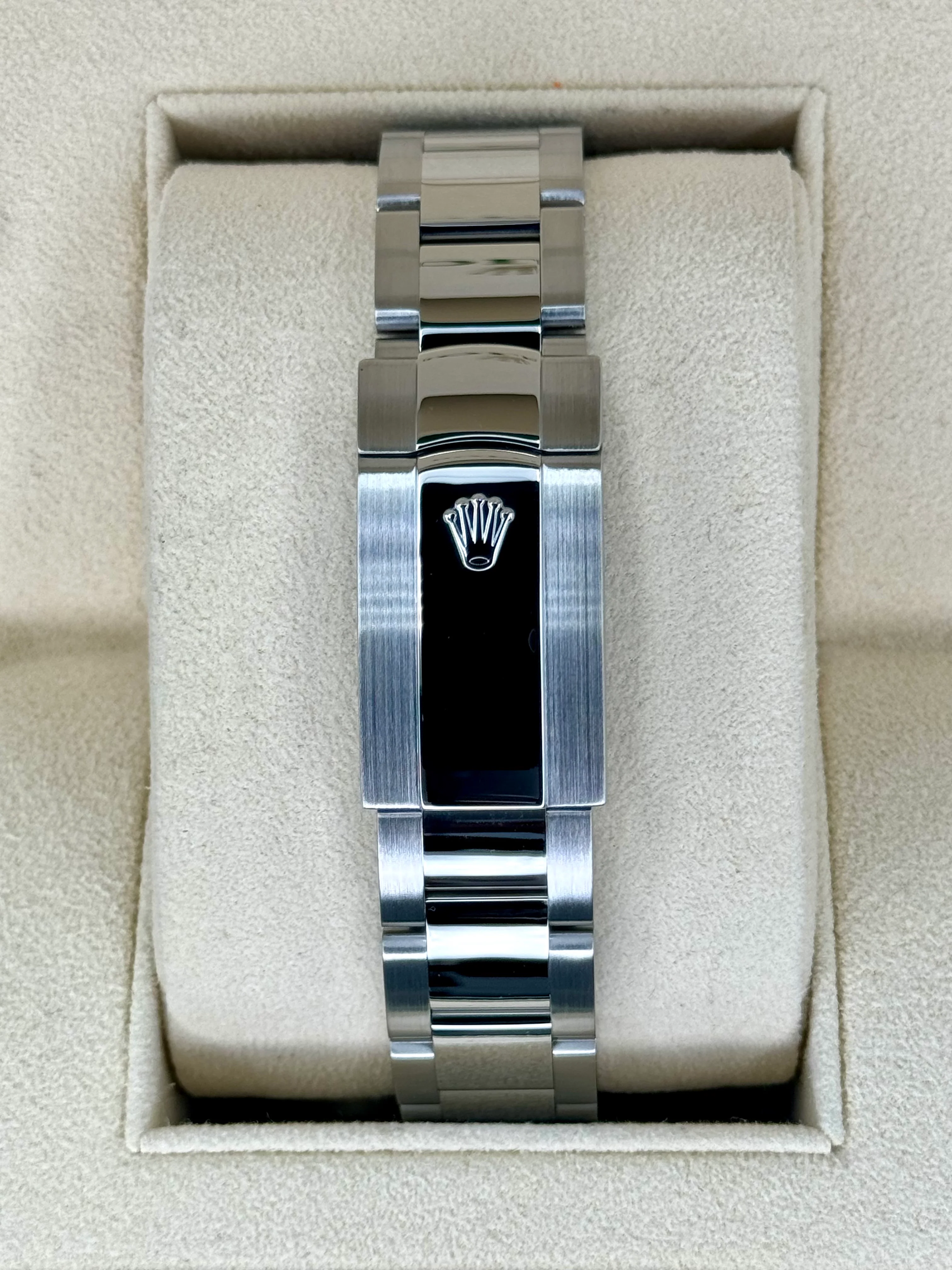 2017 Rolex Datejust II 41mm 116334 Stainless Steel Oyster Black Dial - Image 2