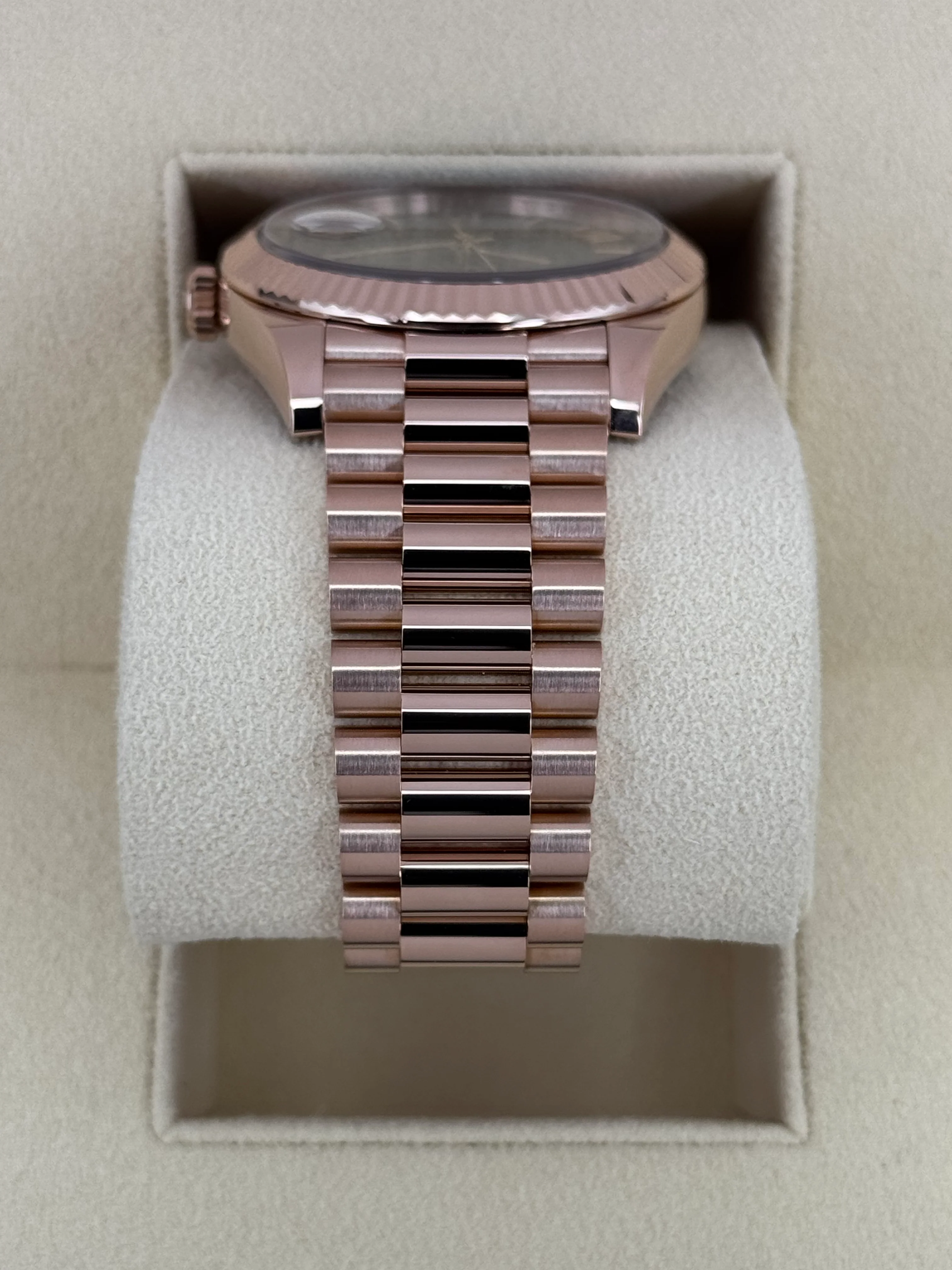 2017 Rolex Day-Date 40mm 228235 Presidential Rose Gold Olive Dial - Image 4