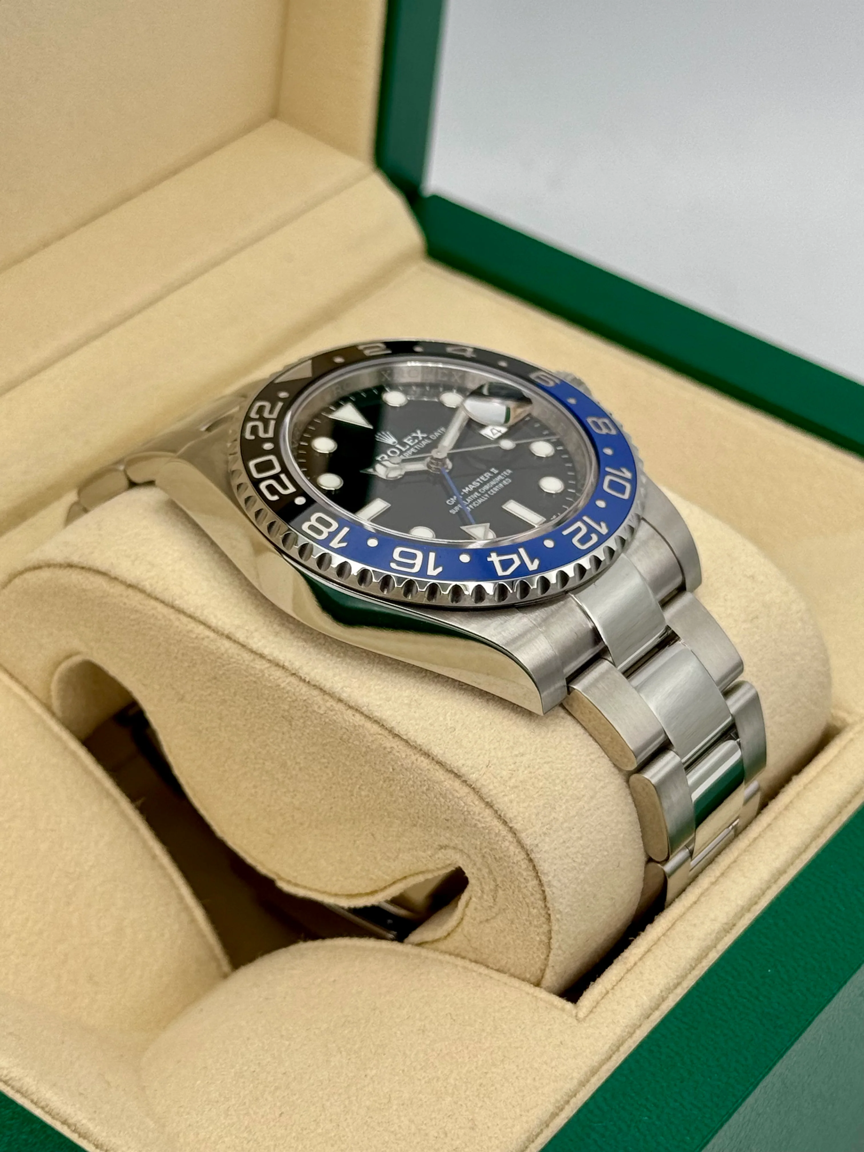 2017 Rolex GMT-Master II "Batman" 40mm 116710BLNR Oyster - Image 6