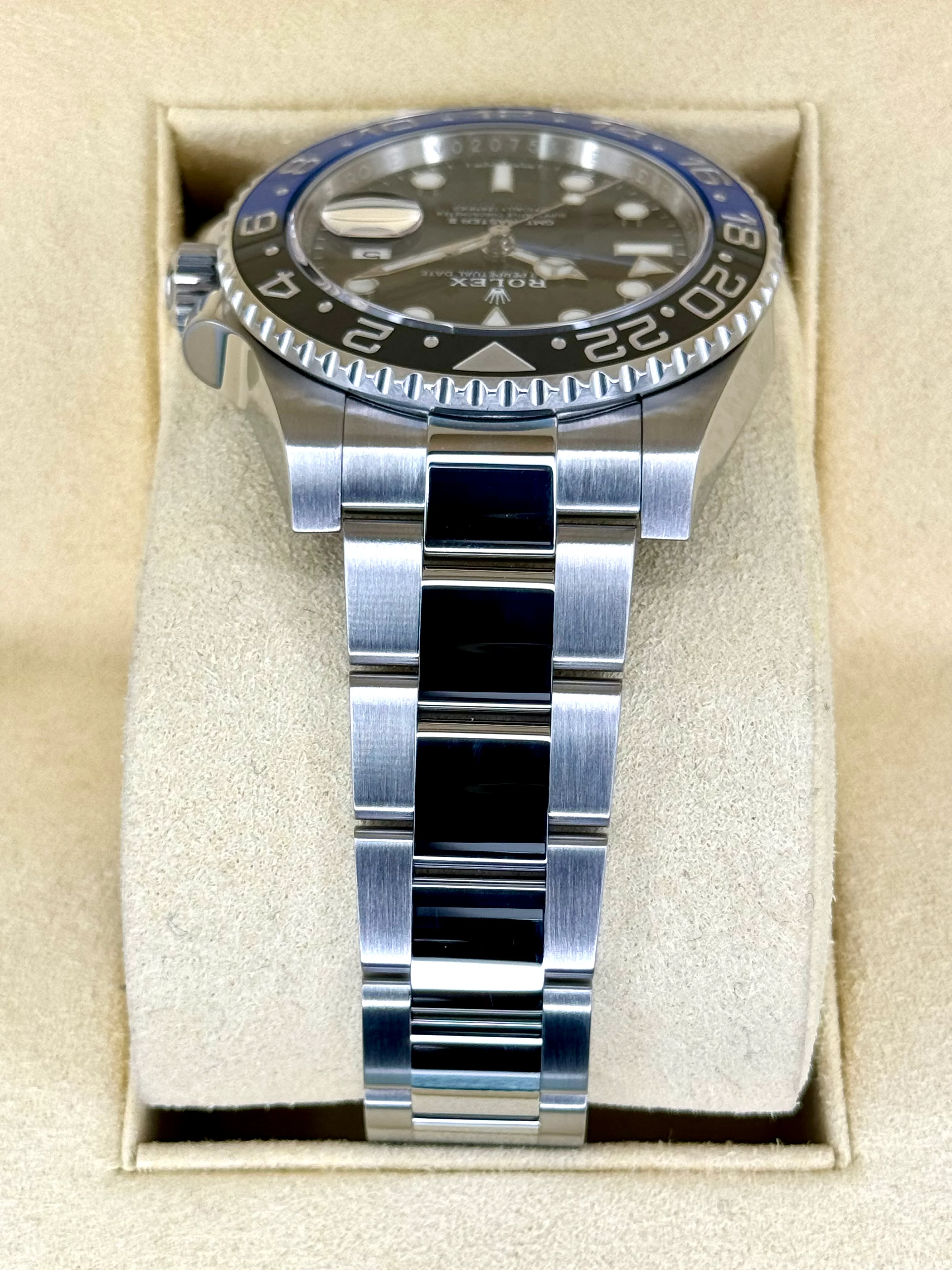 2017 Rolex GMT-Master II "Batman" 40mm 116710BLNR Oyster - Image 4