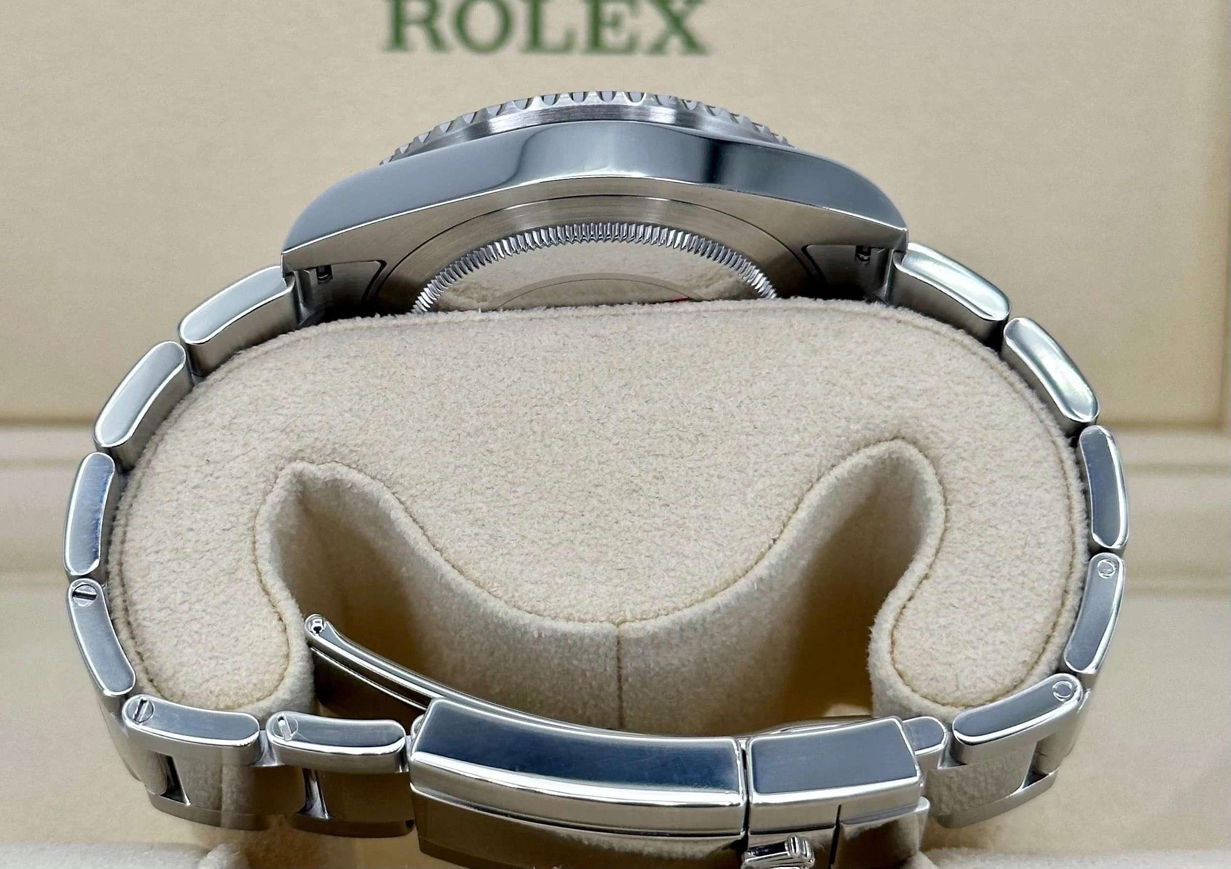 2017 Rolex GMT-Master II "Batman" 40mm 116710BLNR Oyster - Image 10