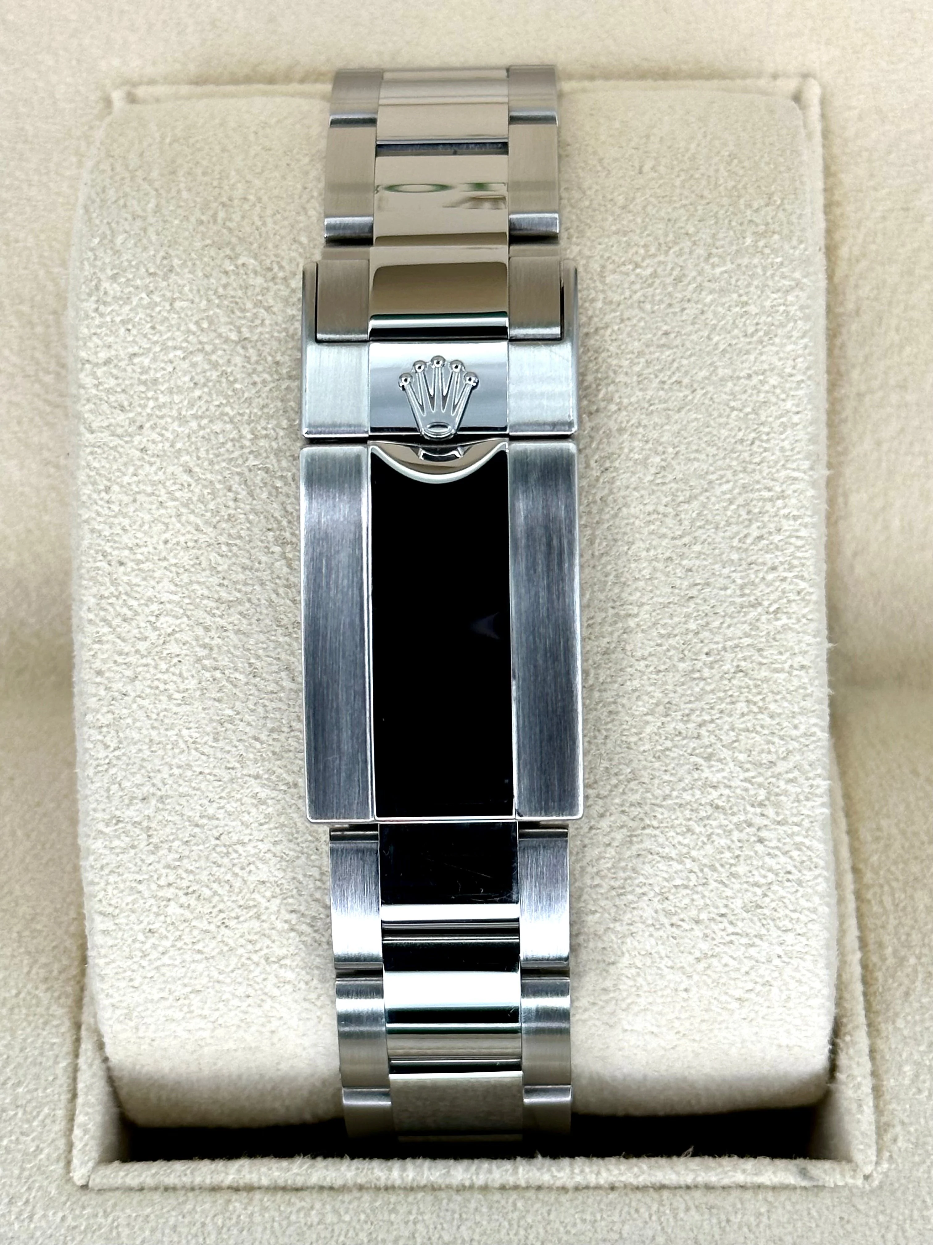 2017 Rolex GMT-Master II "Batman" 40mm 116710BLNR Oyster - Image 2