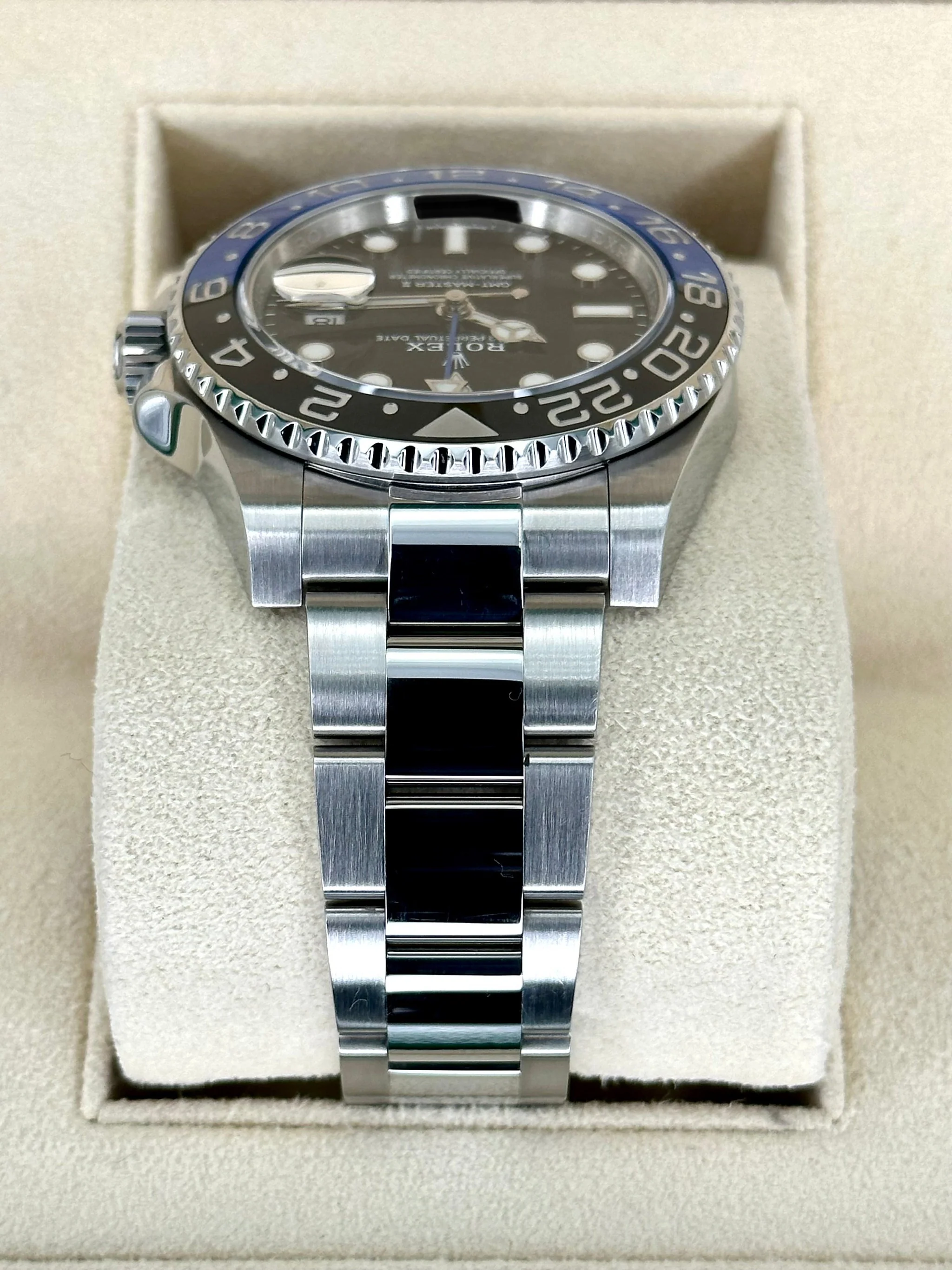 2017 Rolex GMT-Master II "Batman" 40mm 116710BLNR Oyster - Image 4