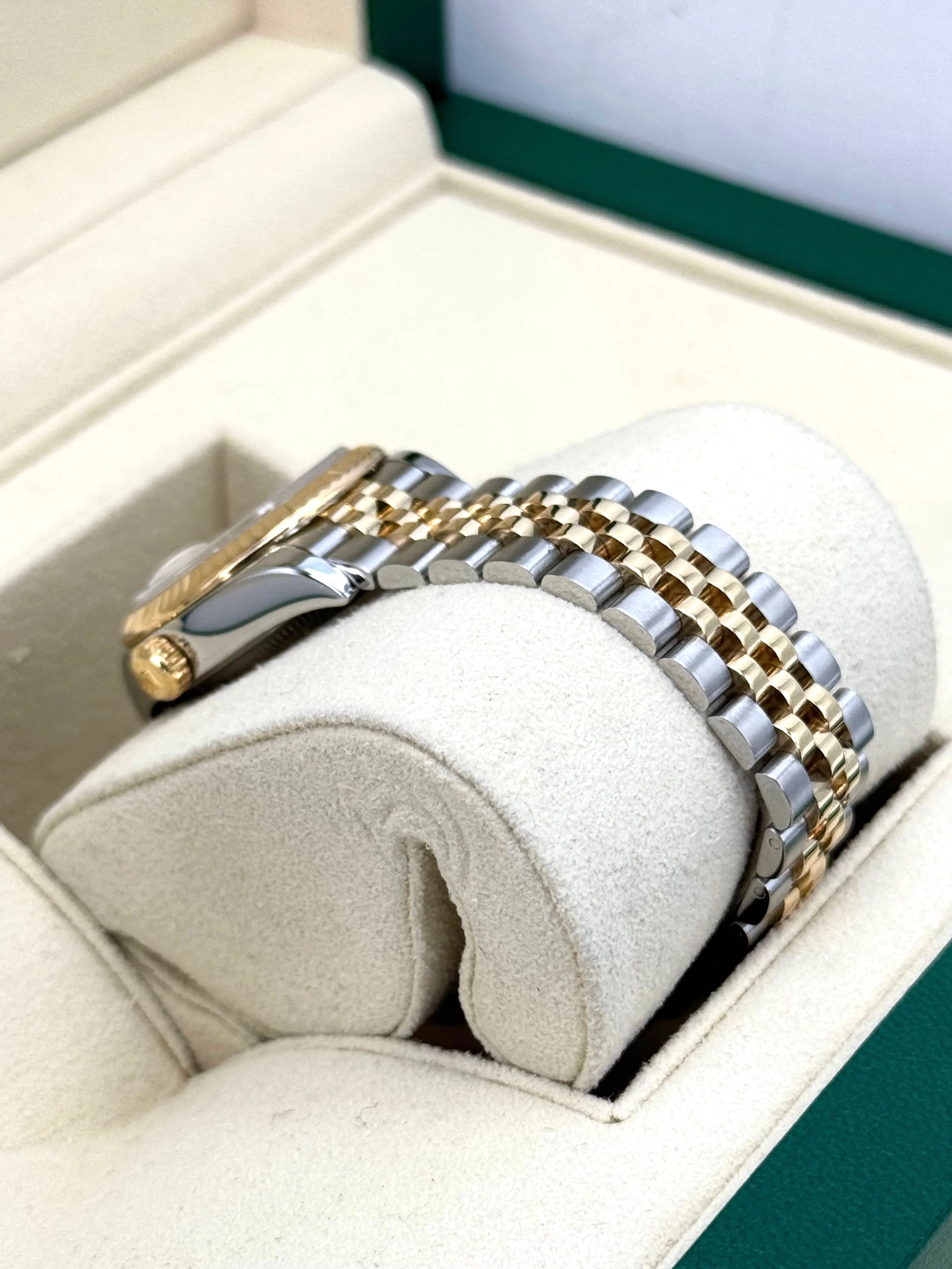 2017 Rolex Lady-Datejust 28mm 279173 Two-Tone Jubilee White Dial - Image 8