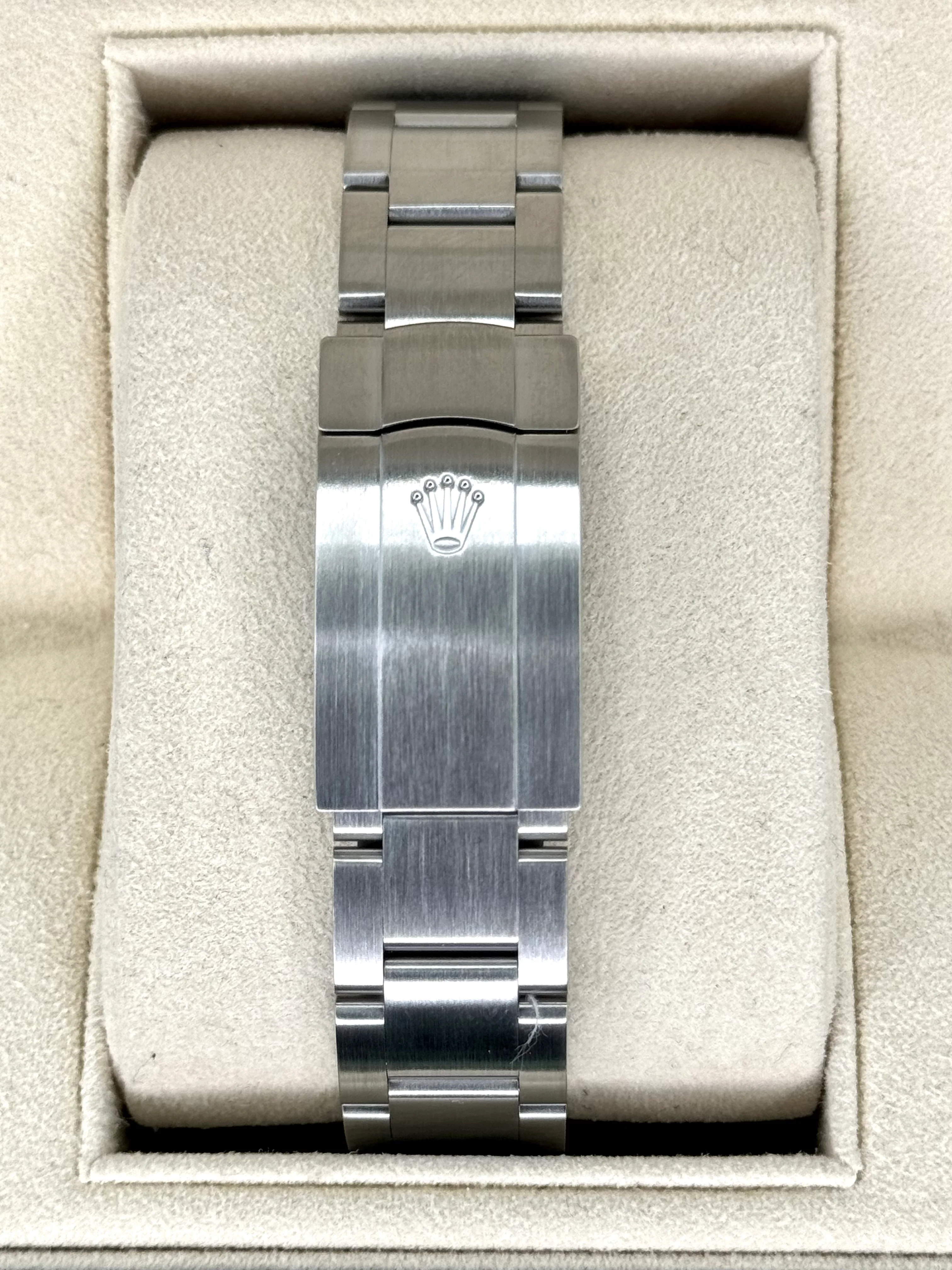 2017 Rolex Oyster Perpetual 39mm 114300 Rhodium Dial - Image 2