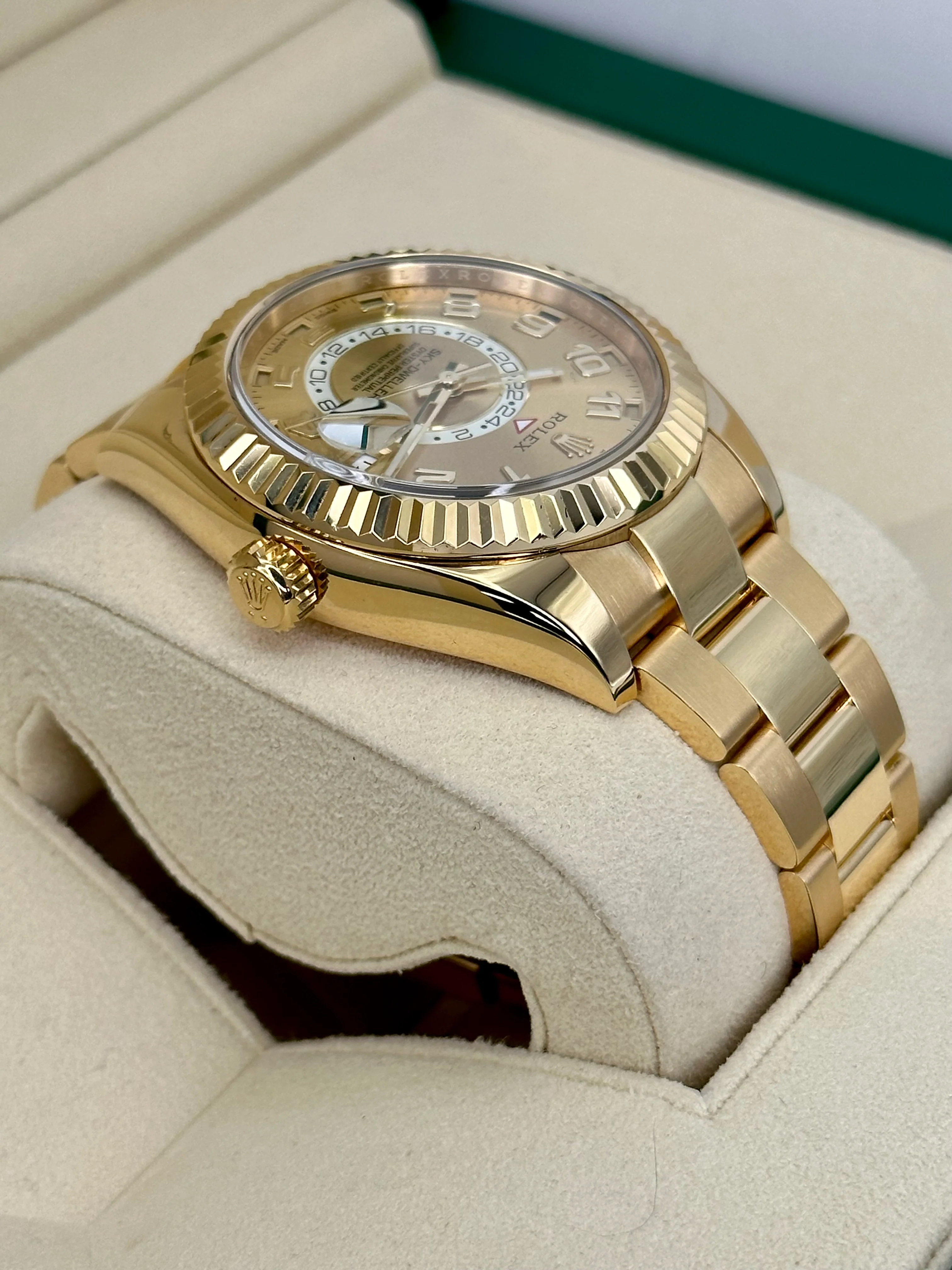 2017 Rolex Sky-Dweller 42mm 326938 Yellow Gold Oyster Champagne Dial - Image 7