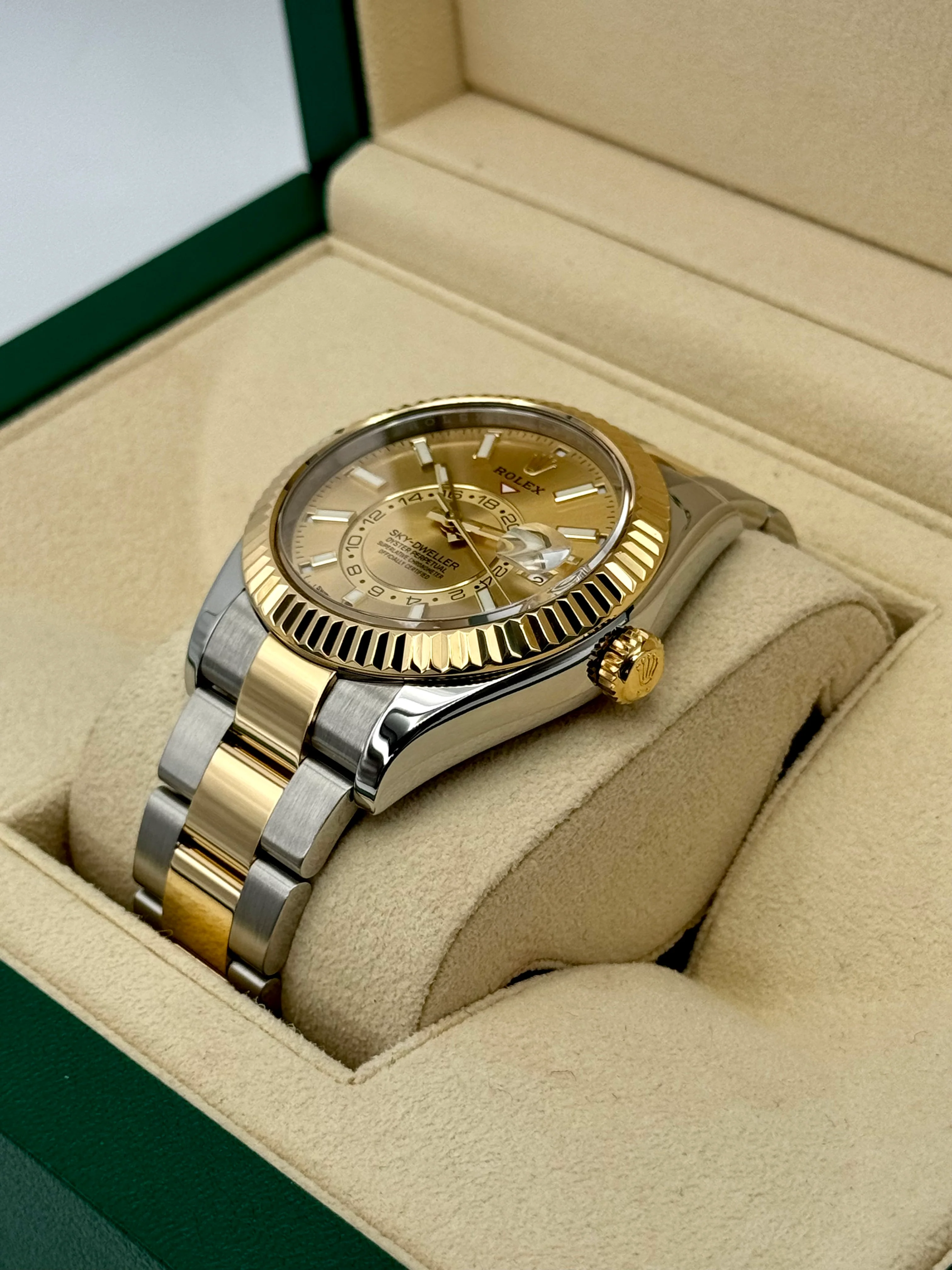 2017 Rolex Sky-Dweller 42mm 326933 Two-Tone Oyster Champagne Dial - Image 5