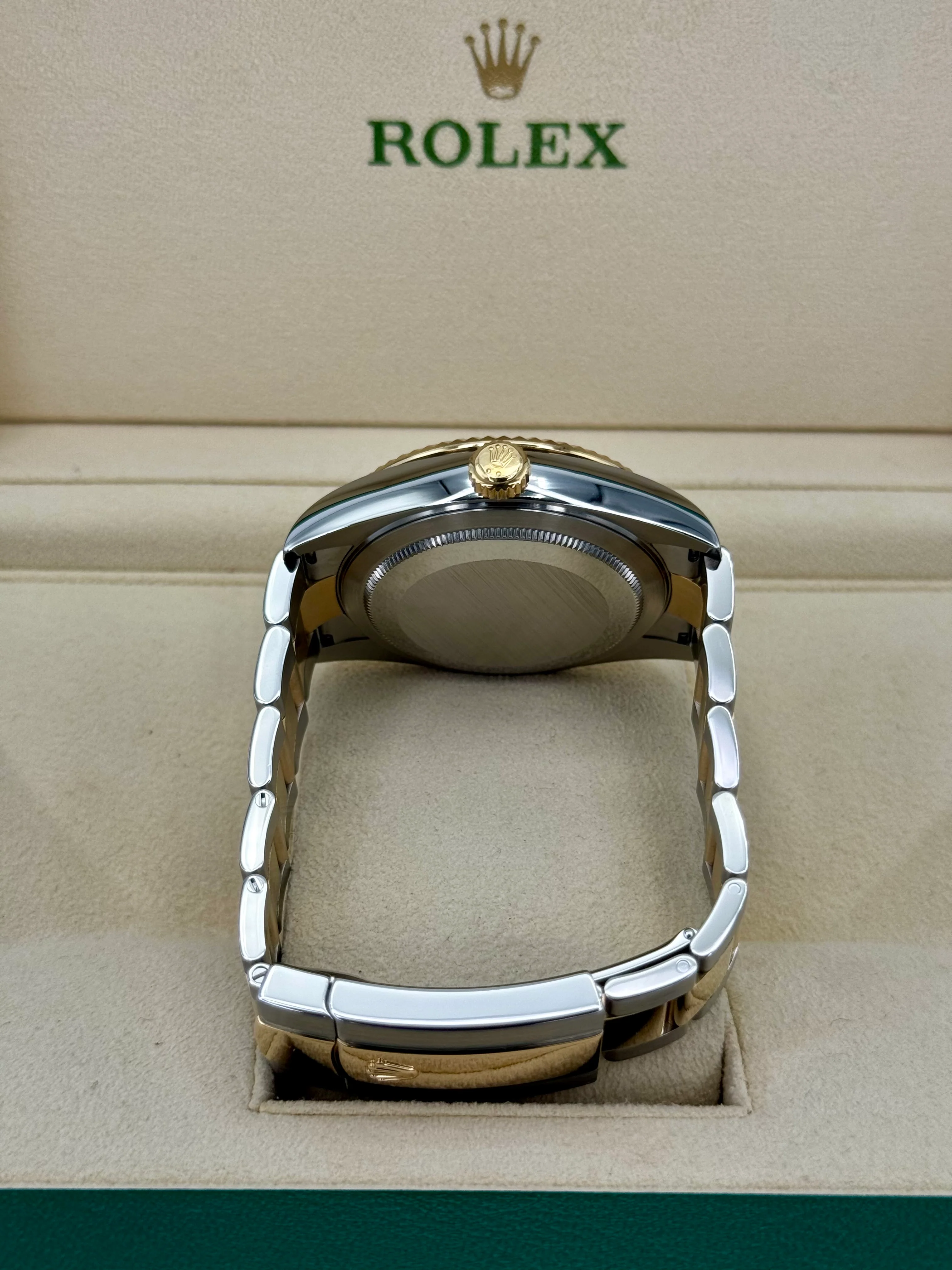 2017 Rolex Sky-Dweller 42mm 326933 Two-Tone Oyster Champagne Dial - Image 9