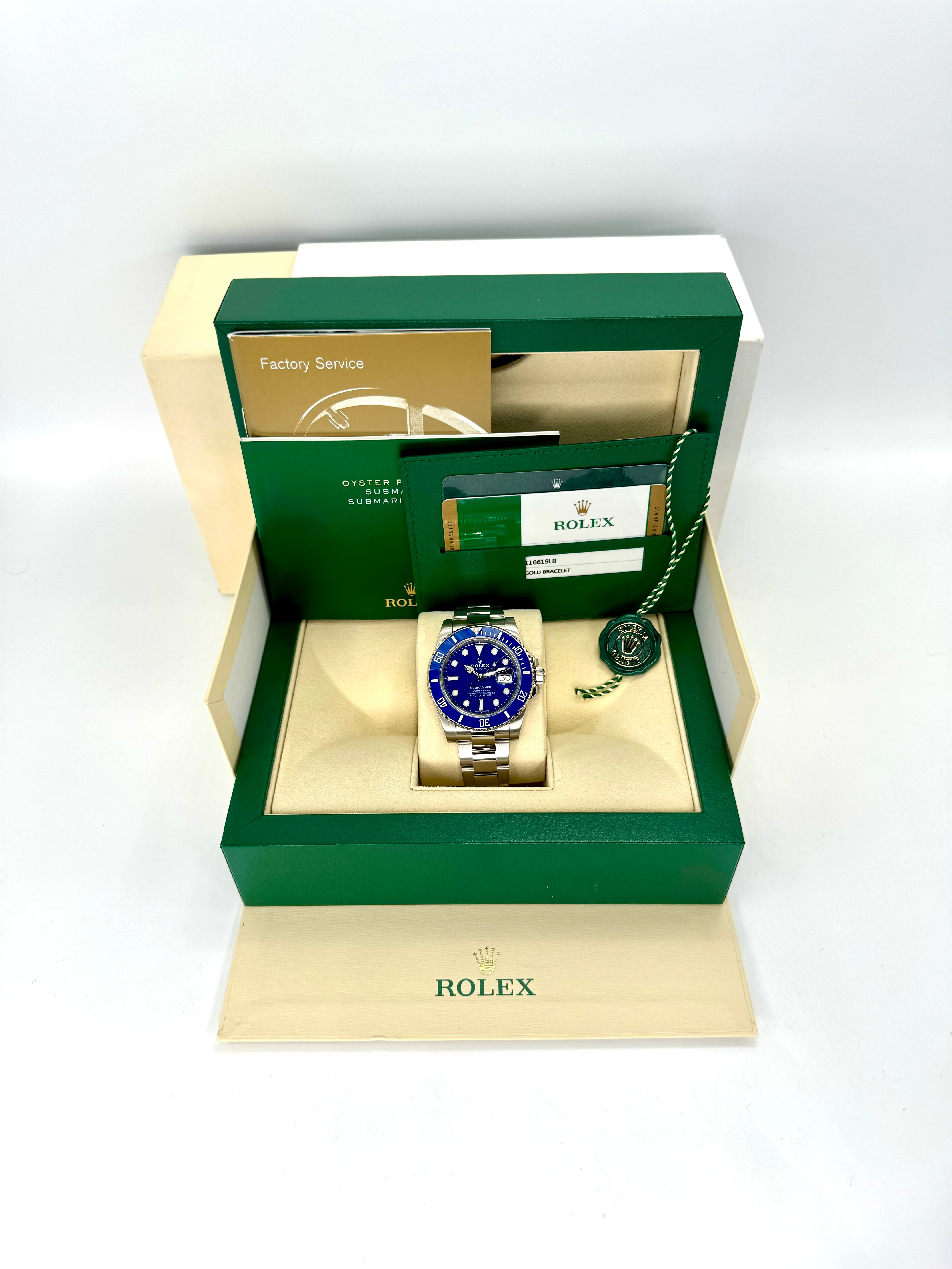 2017 Rolex Submariner "Smurf" 40mm 116619LB White Gold Blue Dial - Image 12