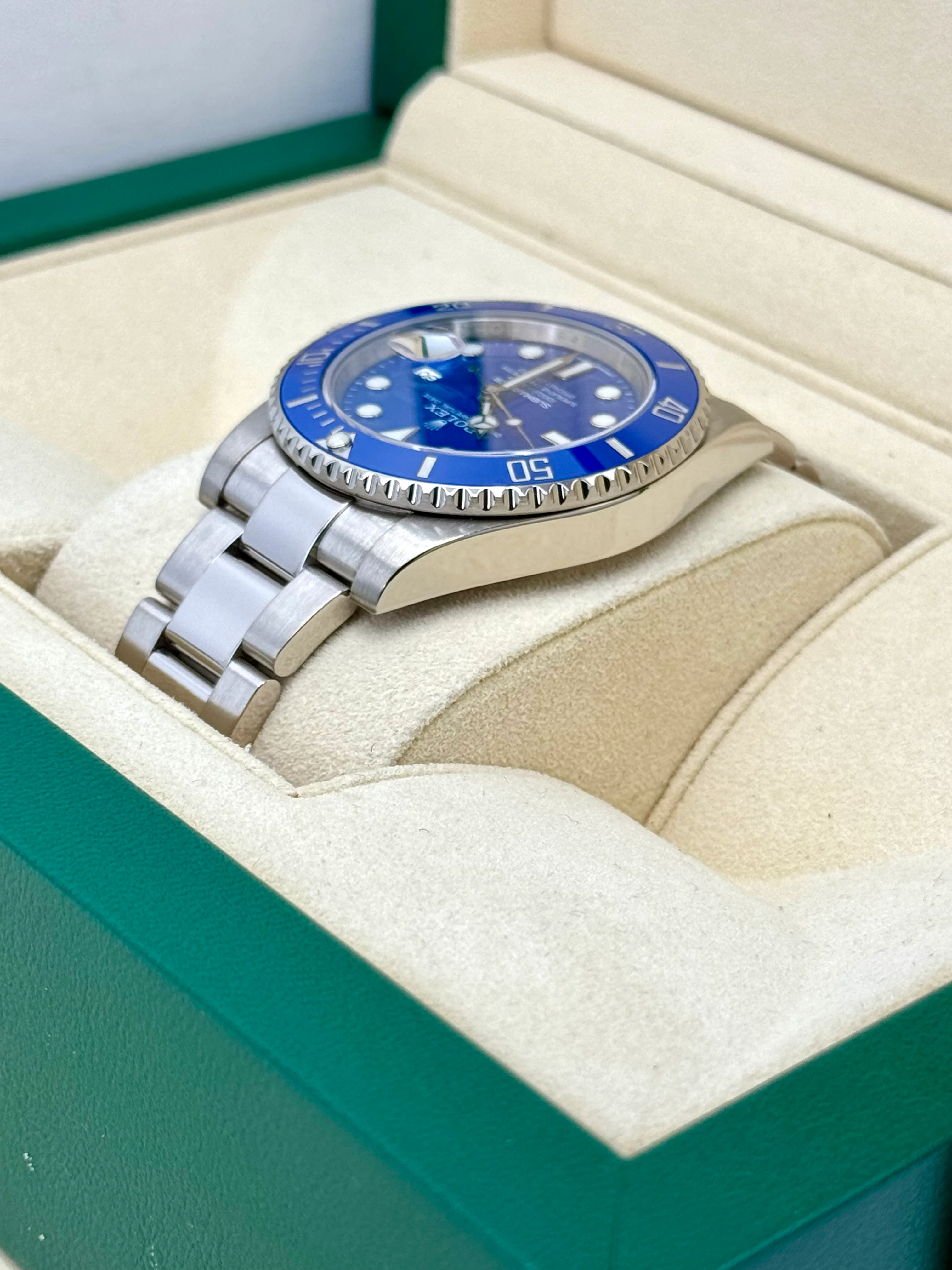 2017 Rolex Submariner "Smurf" 40mm 116619LB White Gold Blue Dial - Image 7