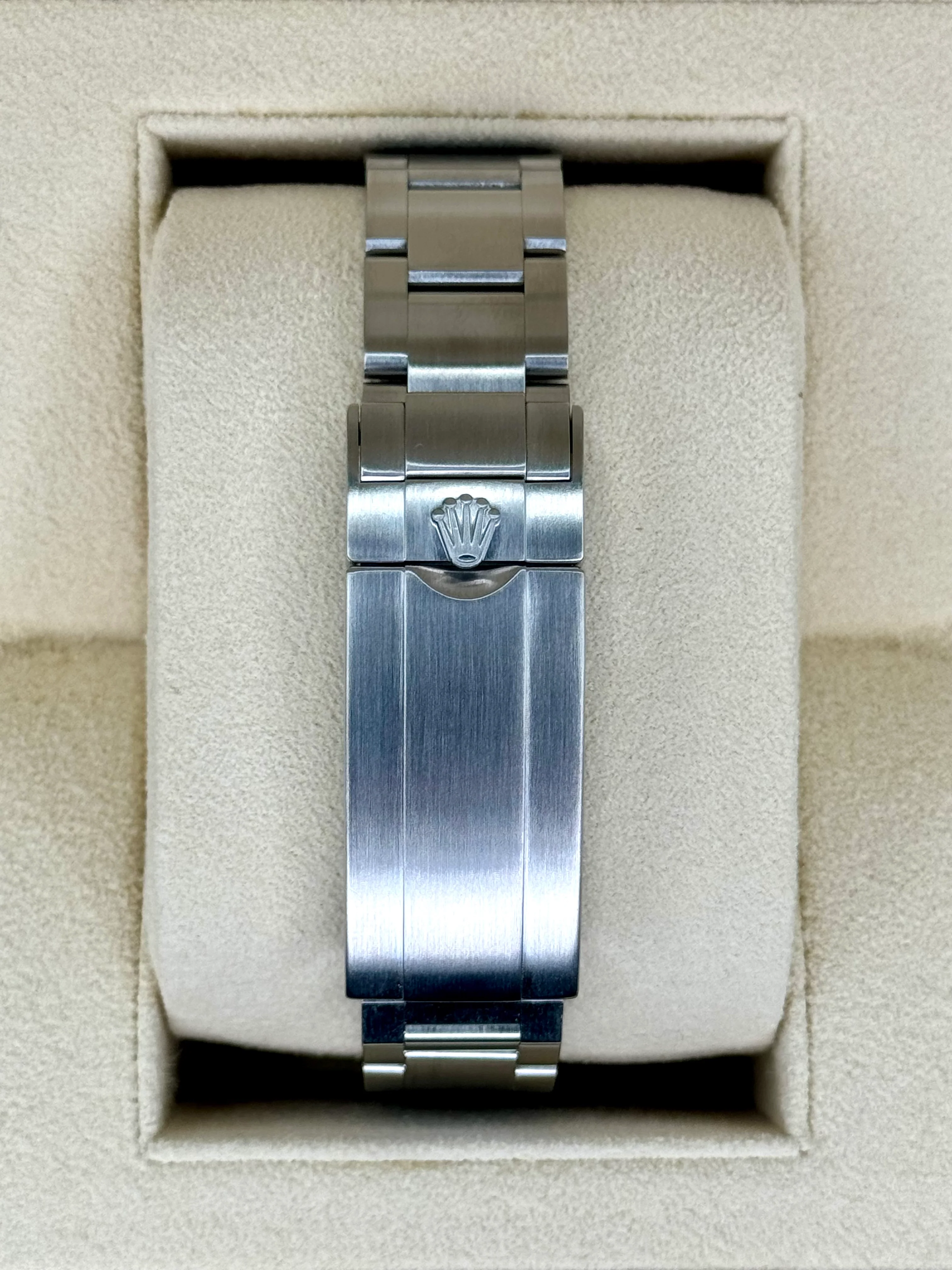 2017 Rolex Submariner "Hulk" 40mm 116610LV Green Dial - Image 2