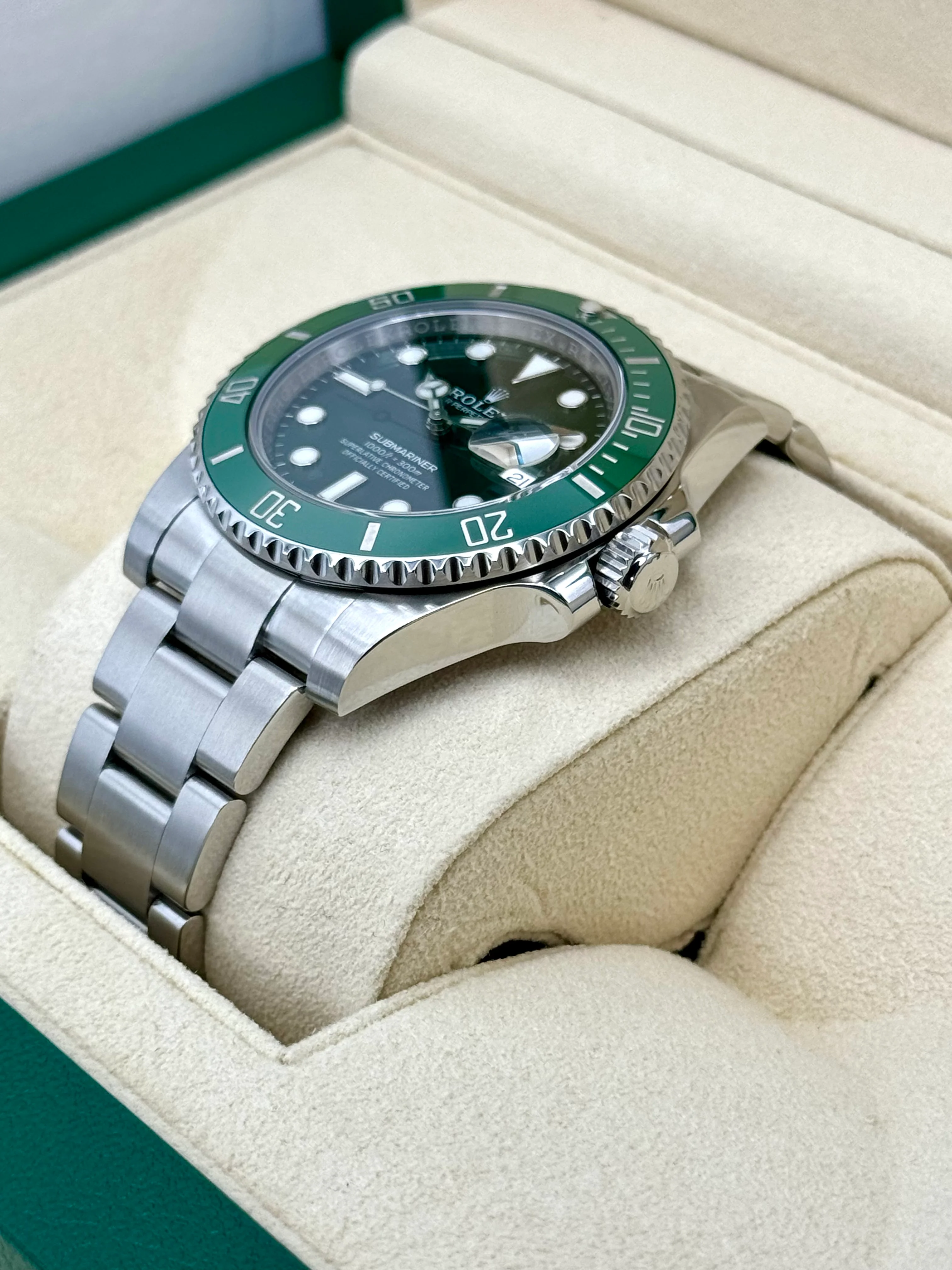 2017 Rolex Submariner "Hulk" 40mm 116610LV Green Dial - Image 5
