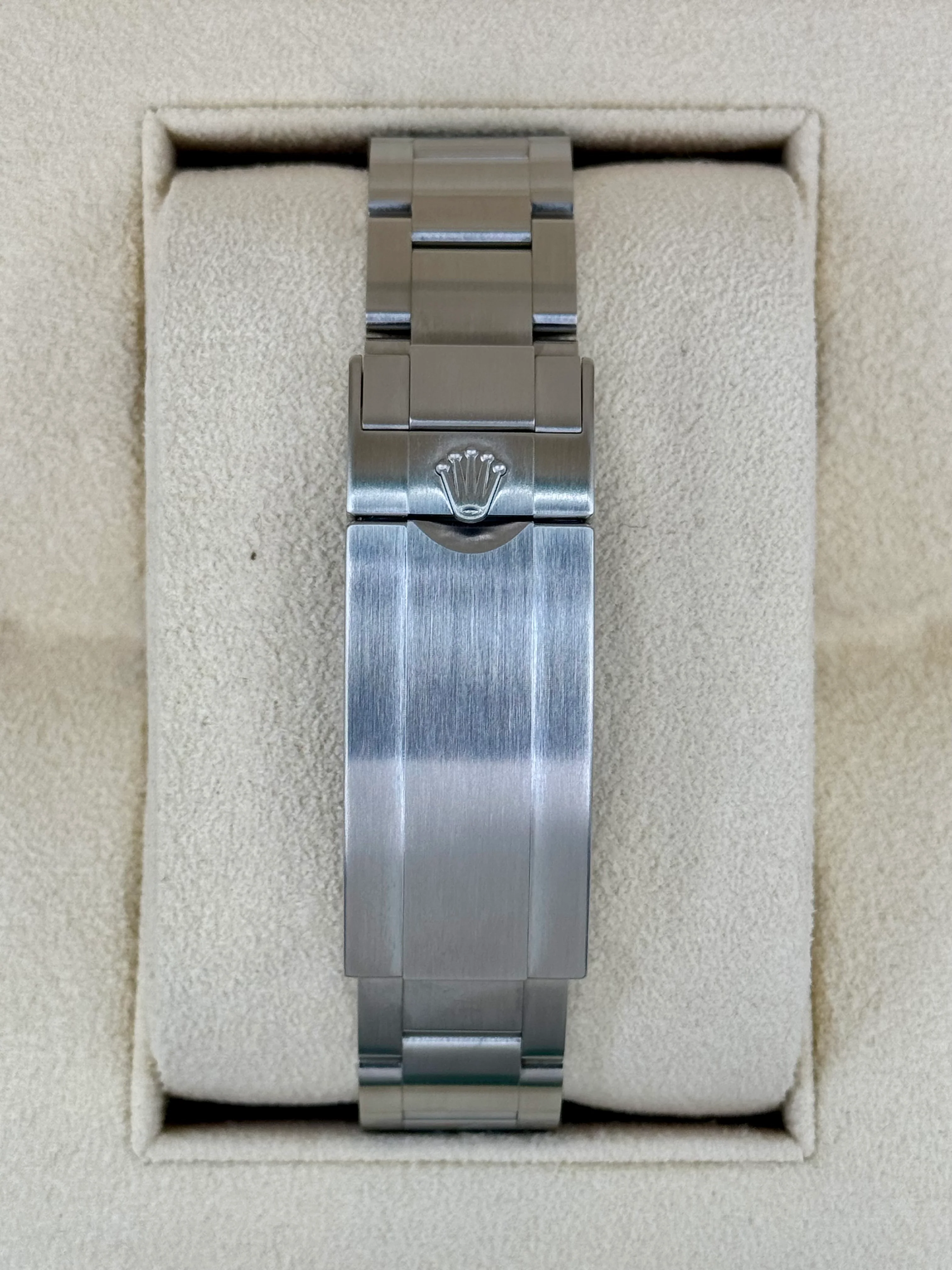 2017 Rolex Submariner "Hulk" 40mm 116610LV Green Dial - Image 2