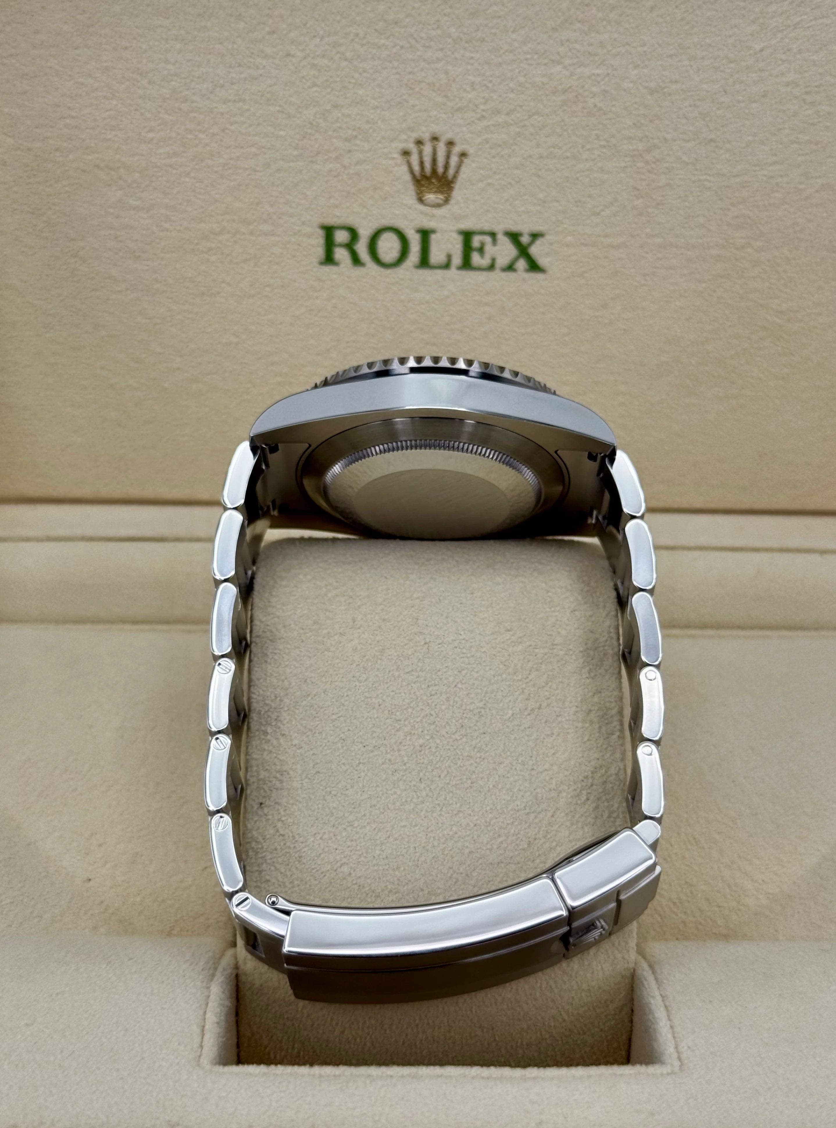 2017 Rolex Submariner "Hulk" 40mm 116610LV Green Dial - Image 10