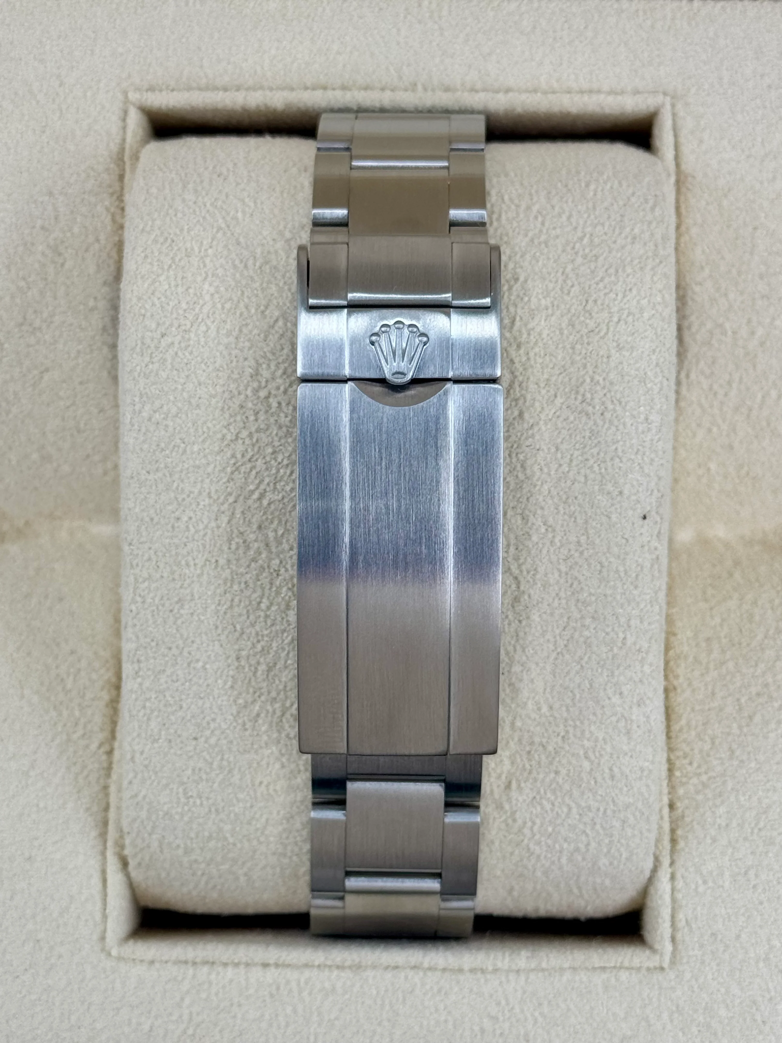 2017 Rolex Submariner "Hulk" 40mm 116610LV Green Dial - Image 2