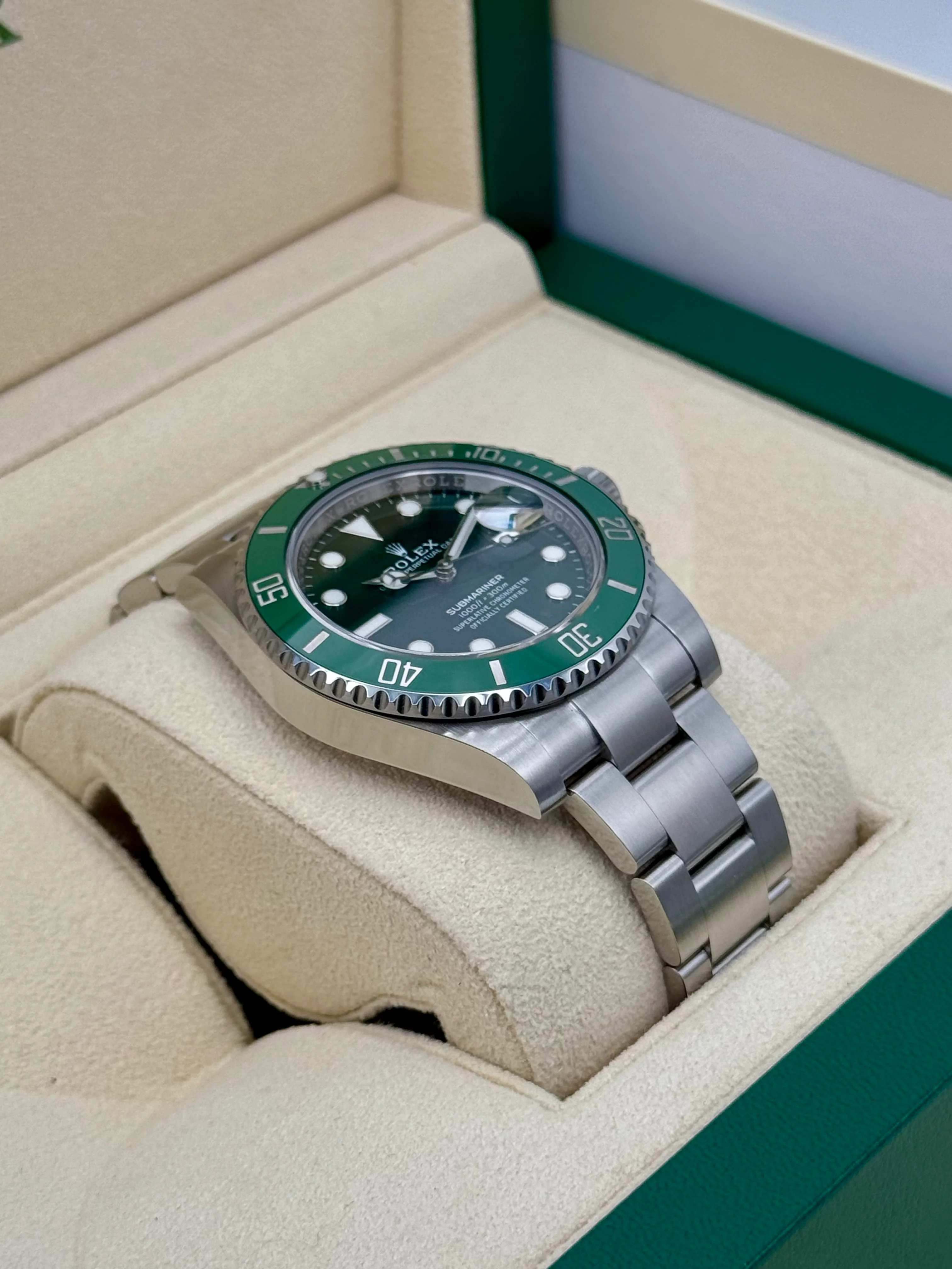 2017 Rolex Submariner "Hulk" 40mm 116610LV Green Dial - Image 6