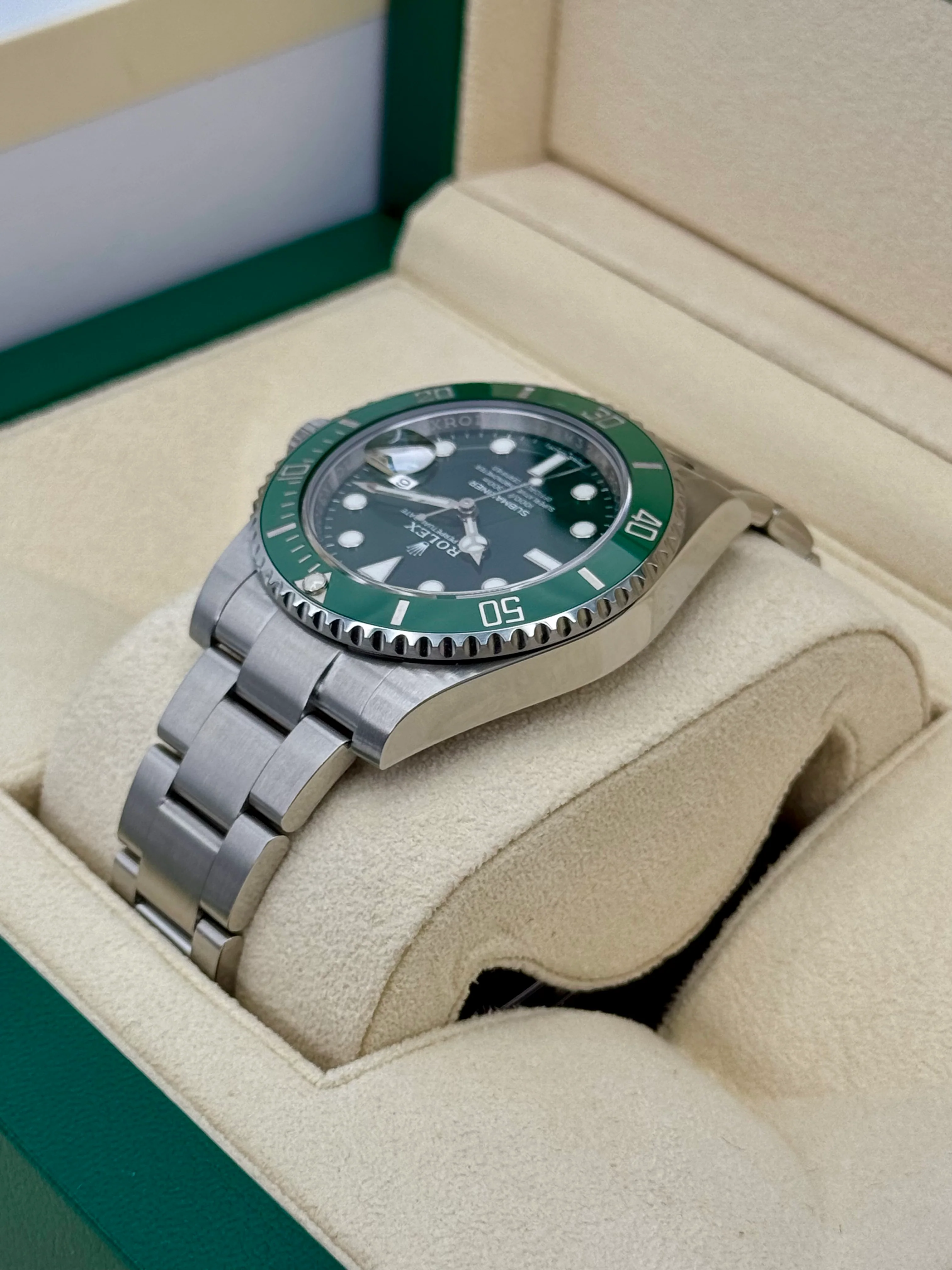 2017 Rolex Submariner "Hulk" 40mm 116610LV Green Dial - Image 7