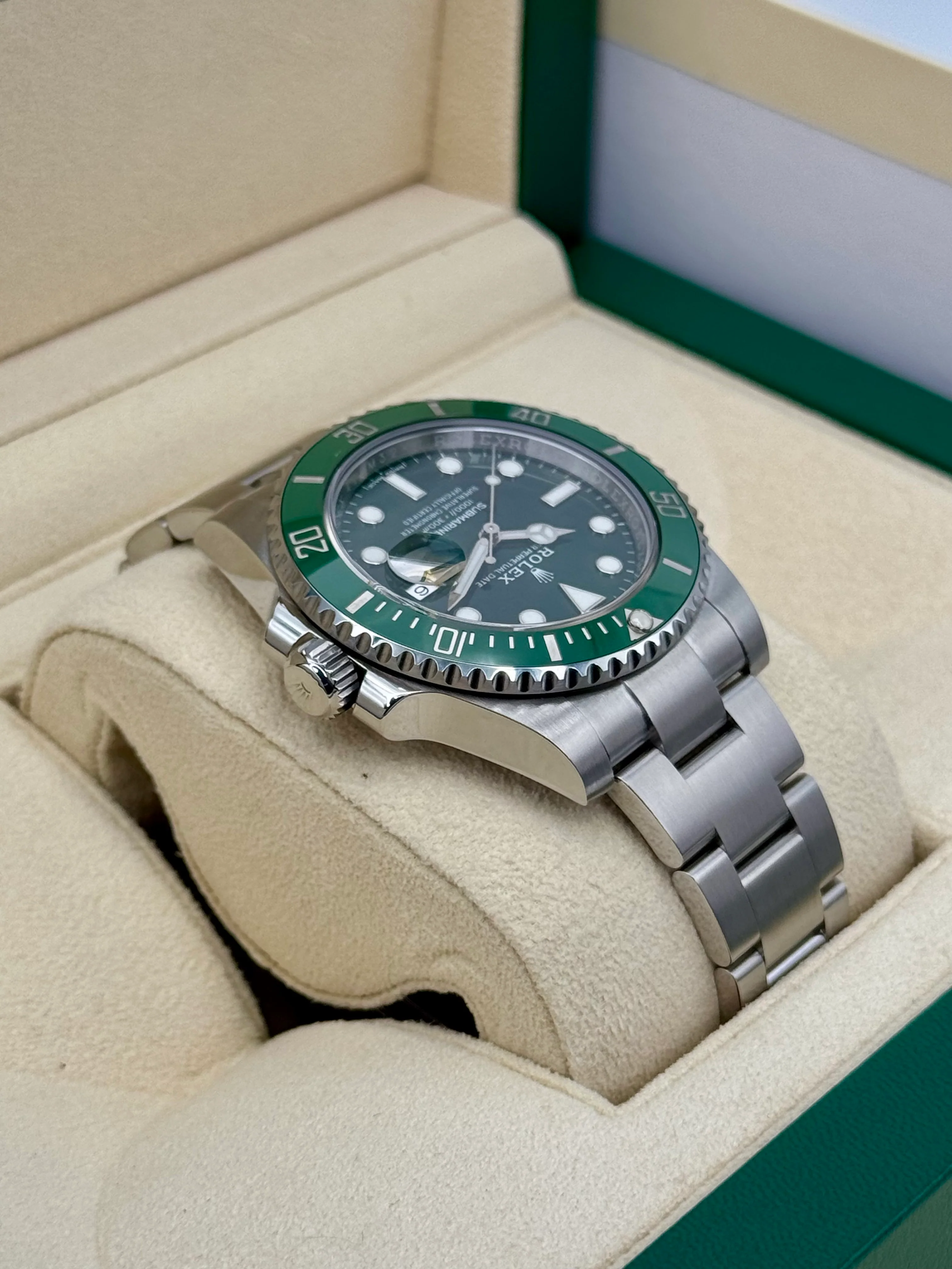 2017 Rolex Submariner "Hulk" 40mm 116610LV Green Dial - Image 8