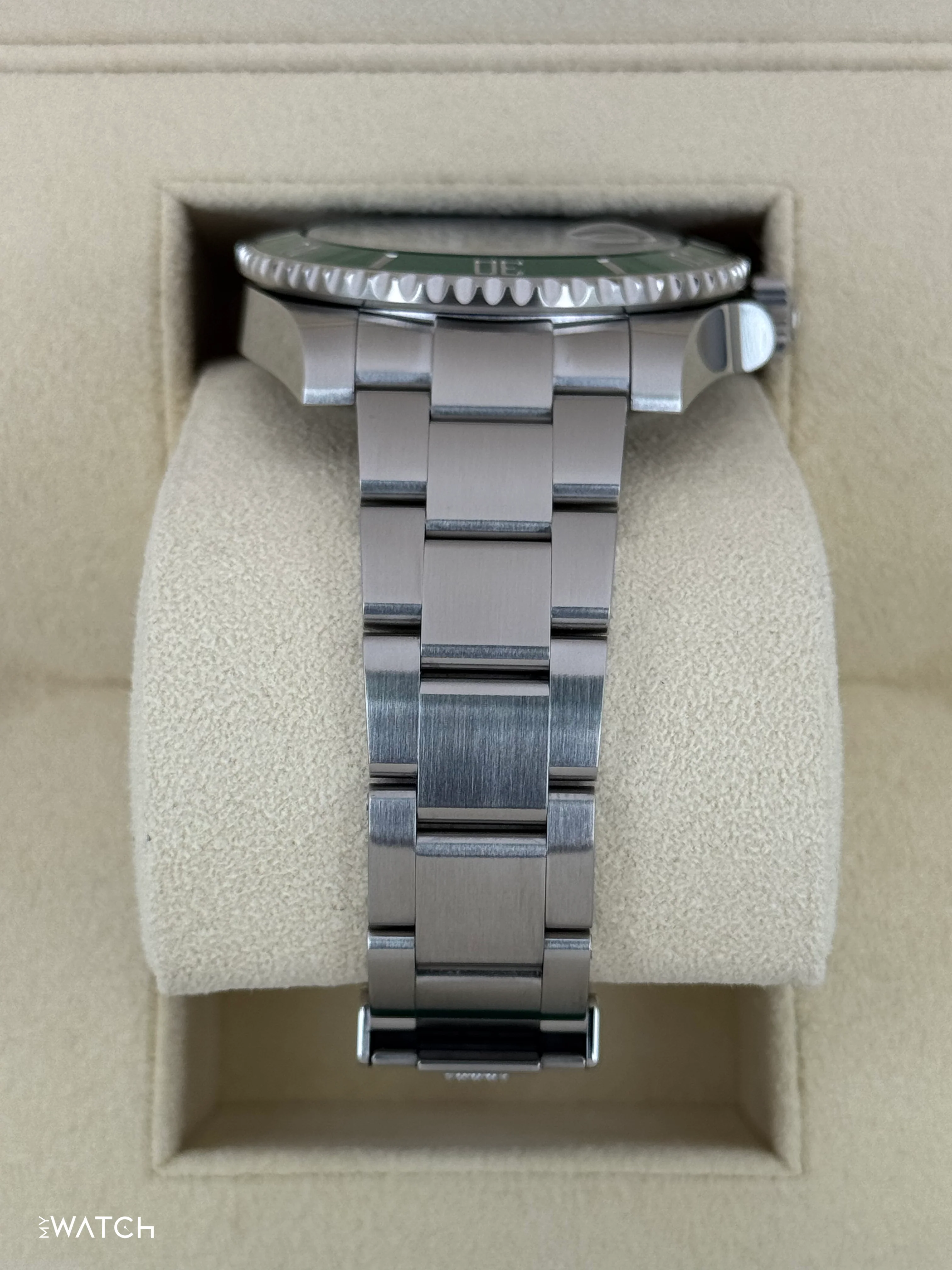 2017 Rolex Submariner "Hulk" 40mm 116610LV Green Dial - Image 3