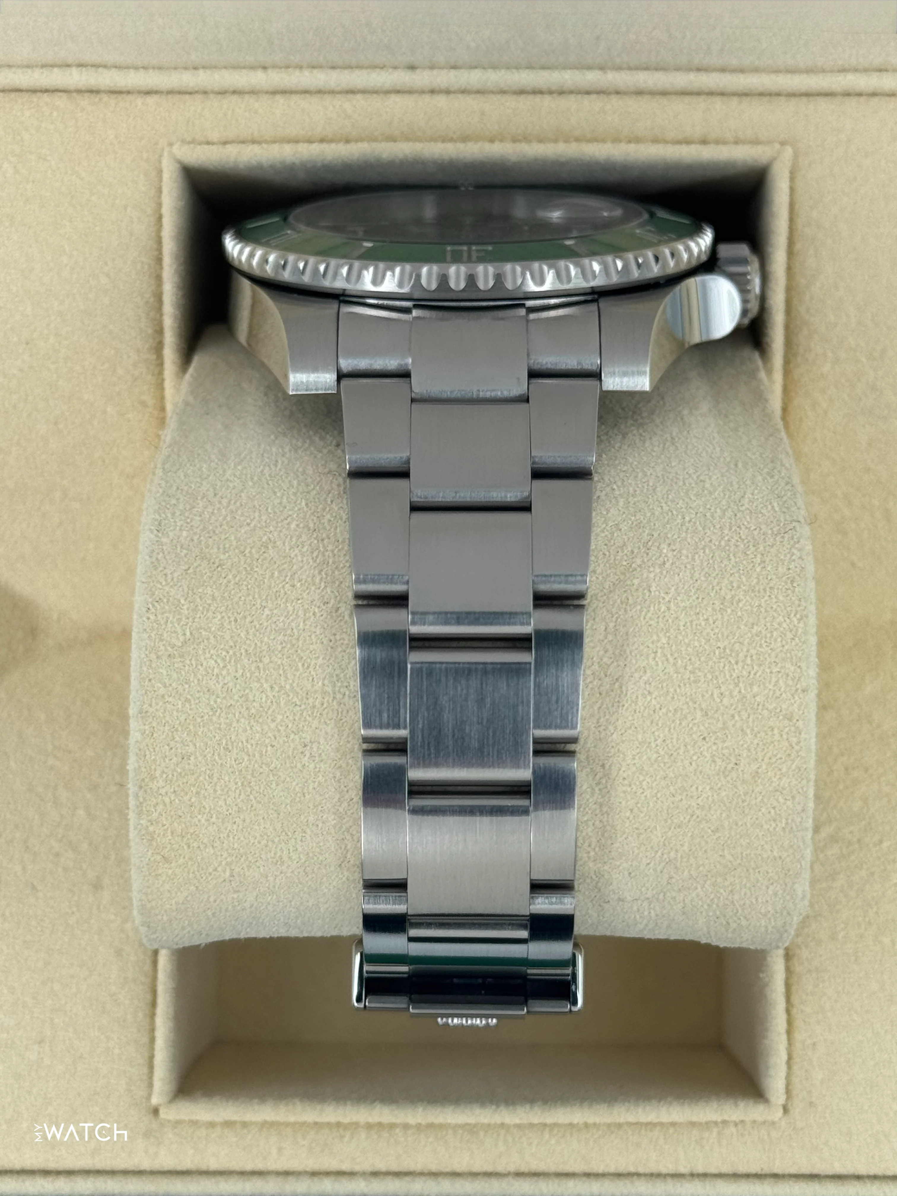 2017 Rolex Submariner "Hulk" 40mm 116610LV Green Dial - Image 4