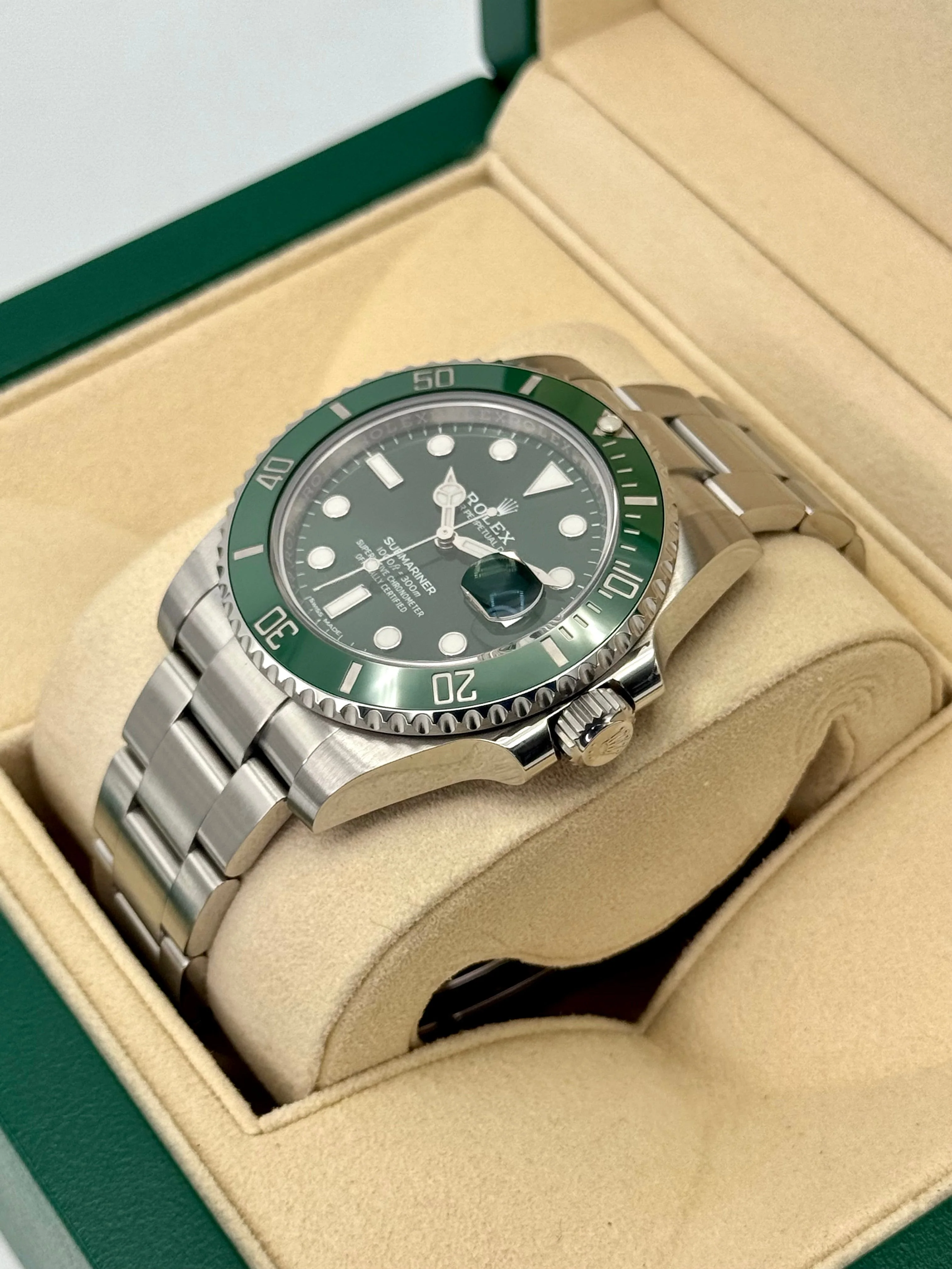 2017 Rolex Submariner "Hulk" 40mm 116610LV Green Dial - Image 5