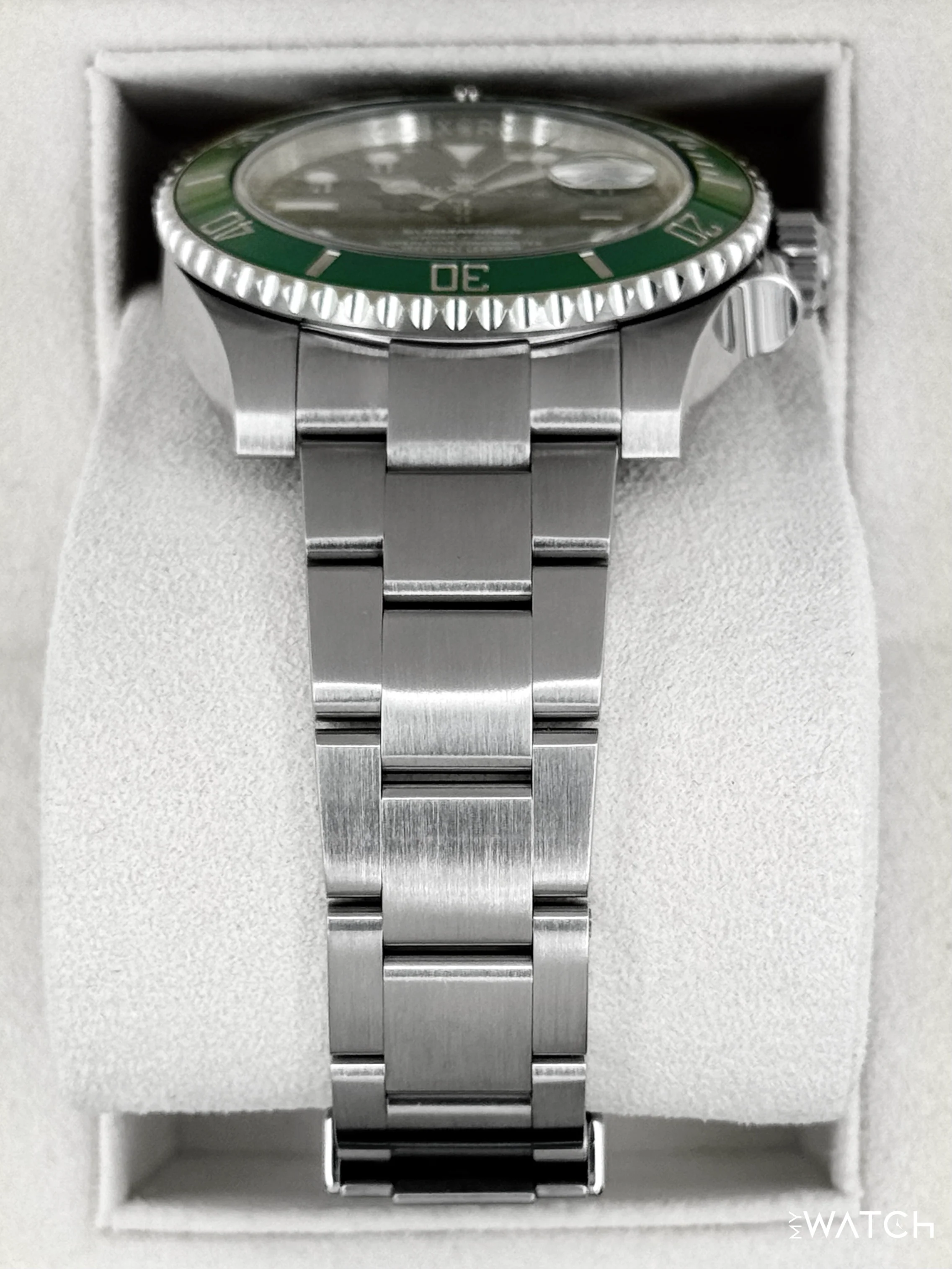 2017 Rolex Submariner “Hulk” 40mm 116610LV Green Dial - Image 3