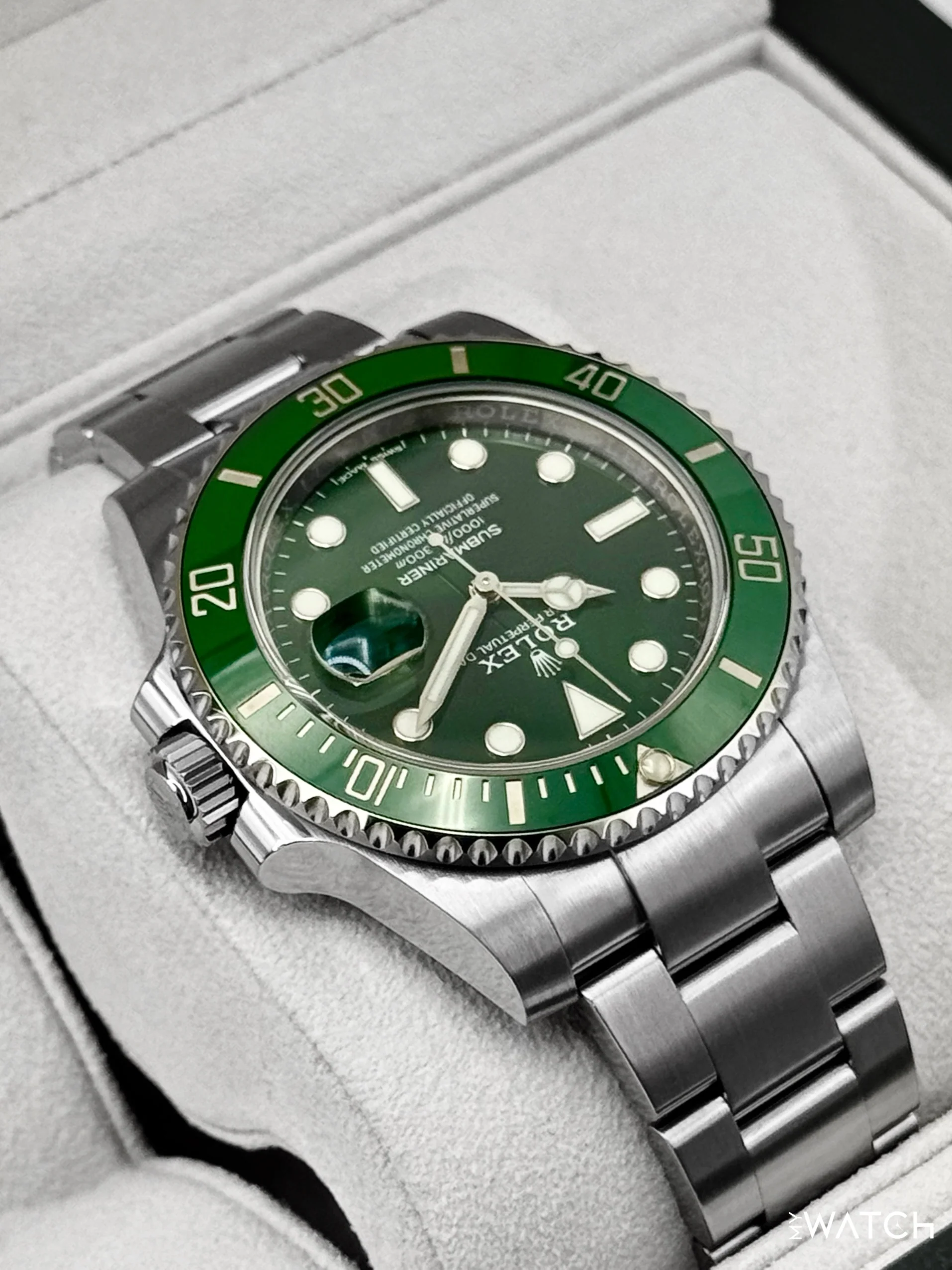 2017 Rolex Submariner “Hulk” 40mm 116610LV Green Dial - Image 8