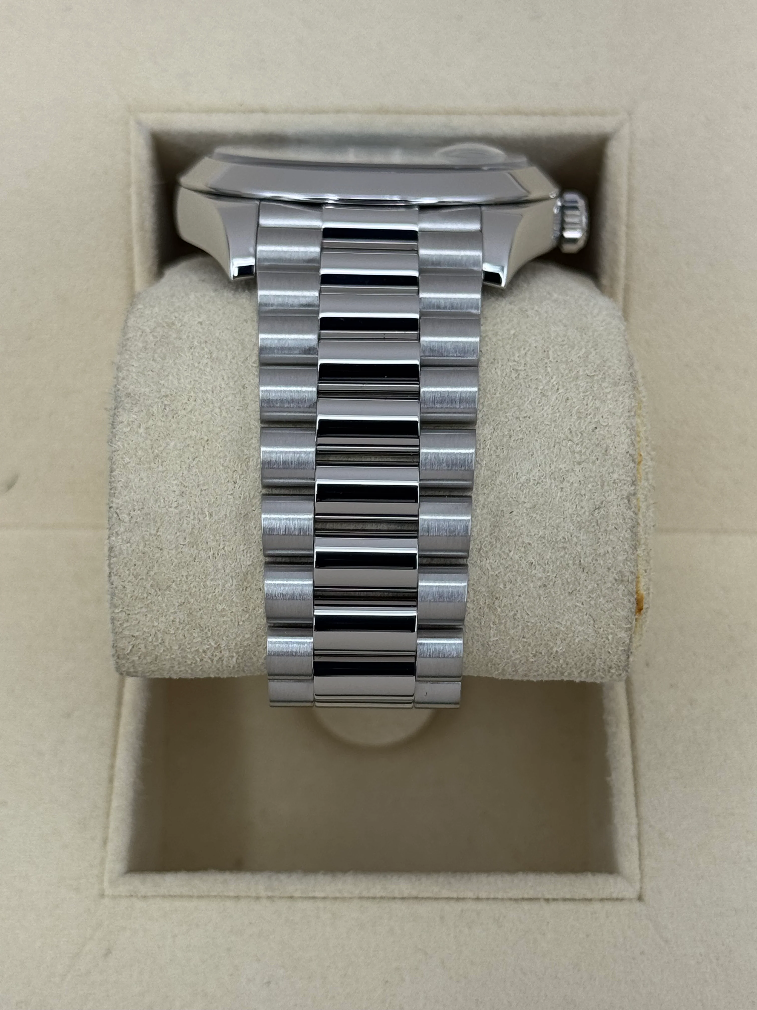 2018 Rolex Day-Date 40mm 228206 Platinum Blue Motif Dial - Image 3