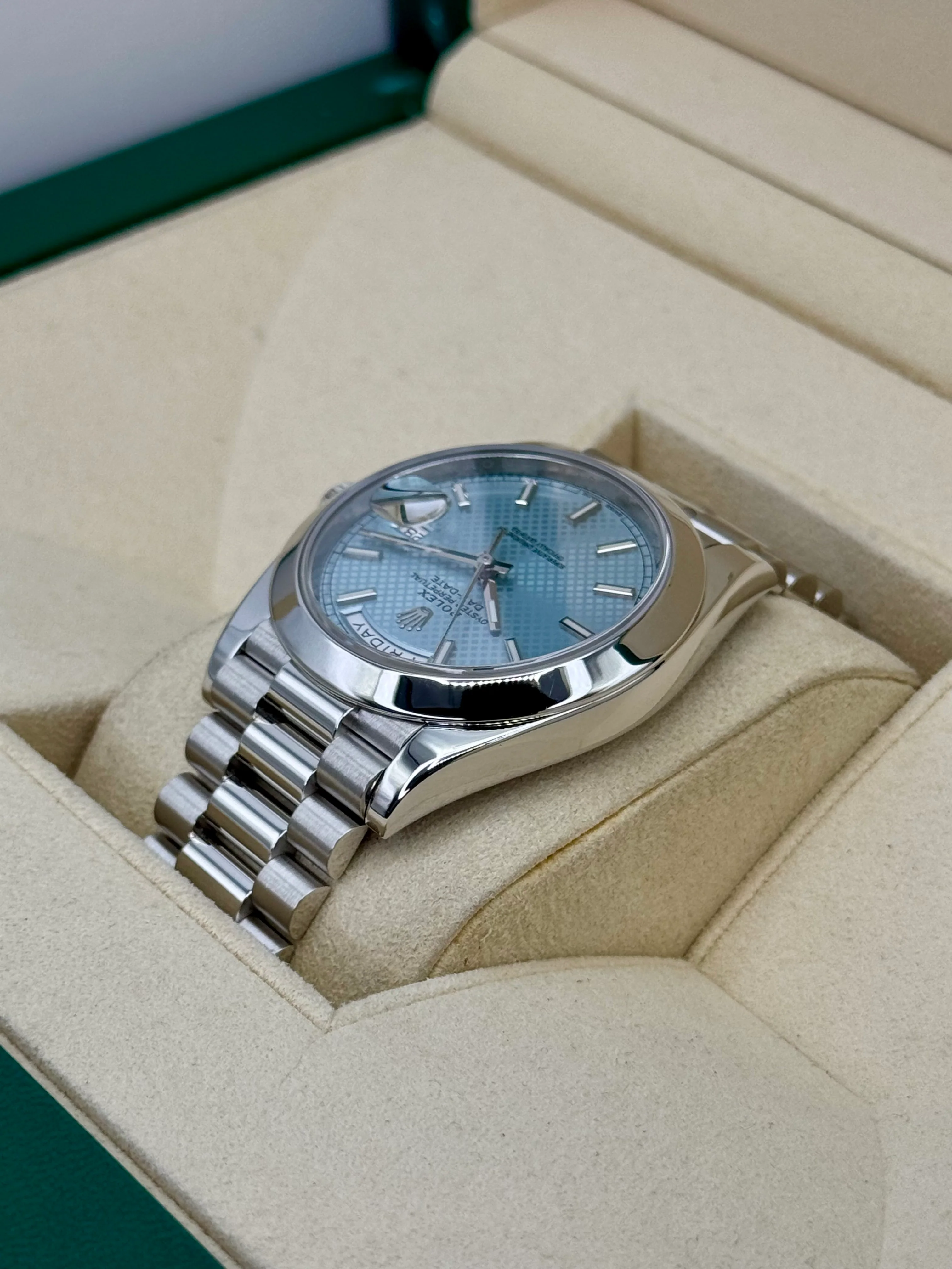 2018 Rolex Day-Date 40mm 228206 Platinum Blue Motif Dial - Image 7